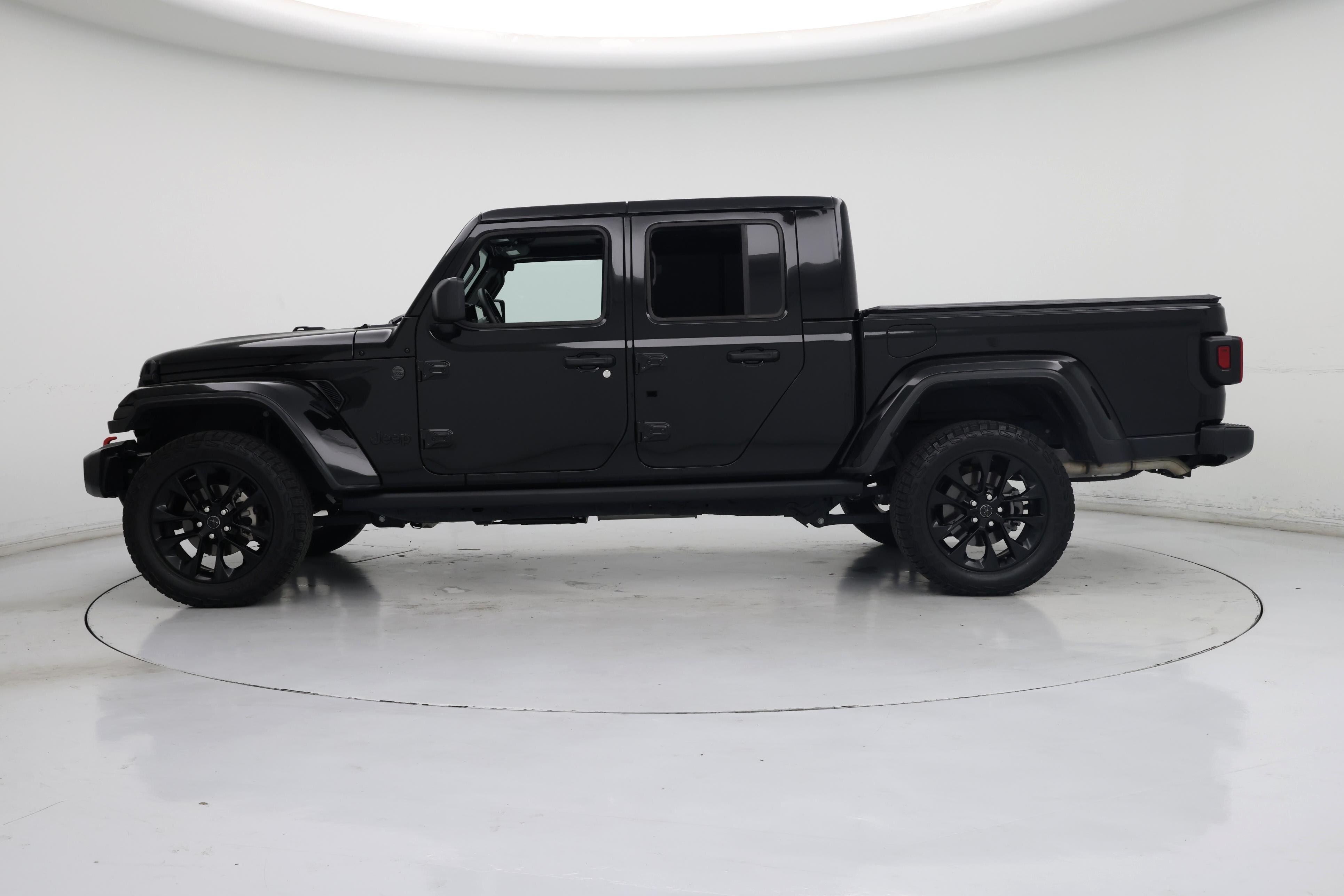 Thumbnail: 2025 Jeep Gladiator - 3