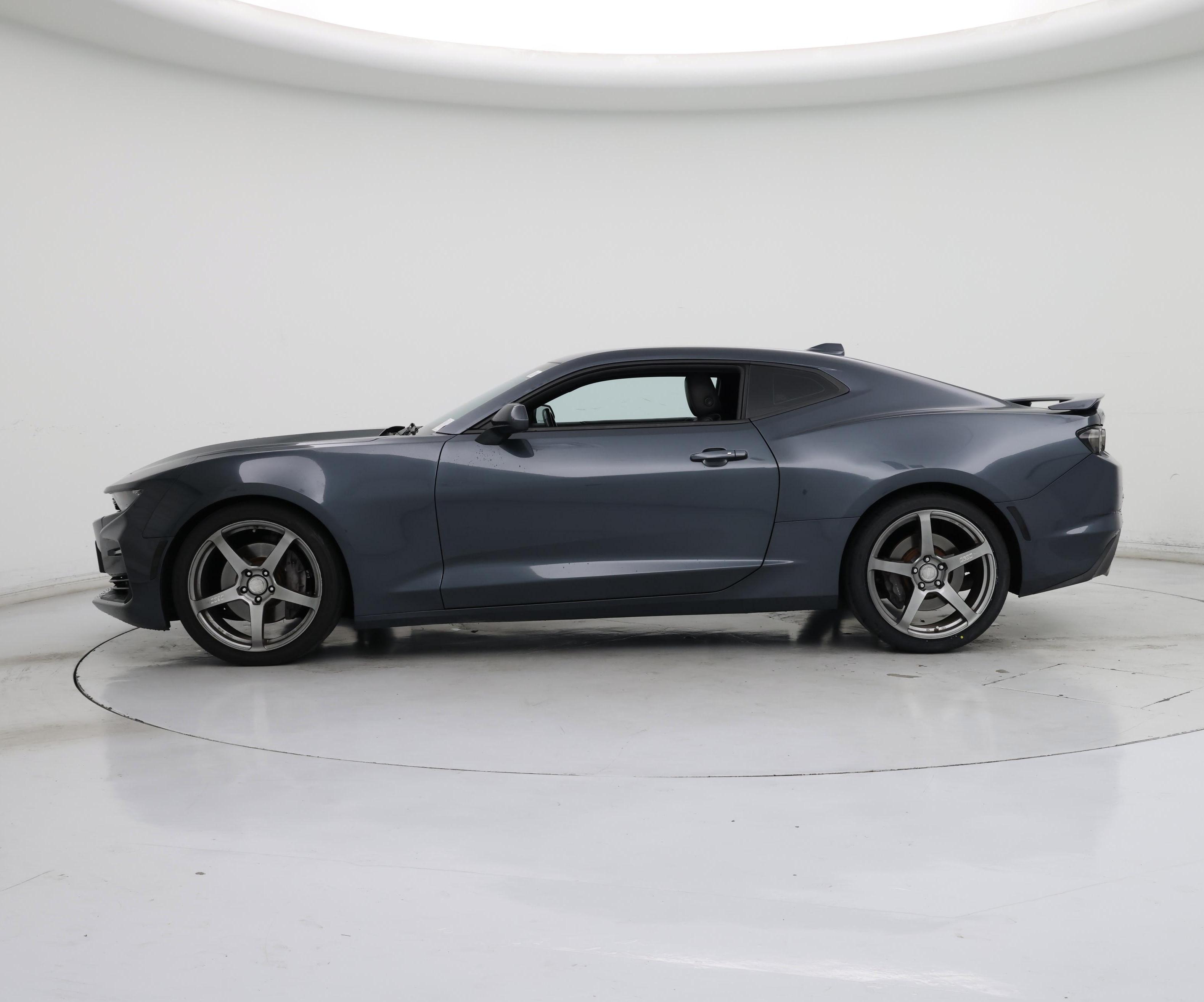Thumbnail: 2020 Chevrolet Camaro - 3