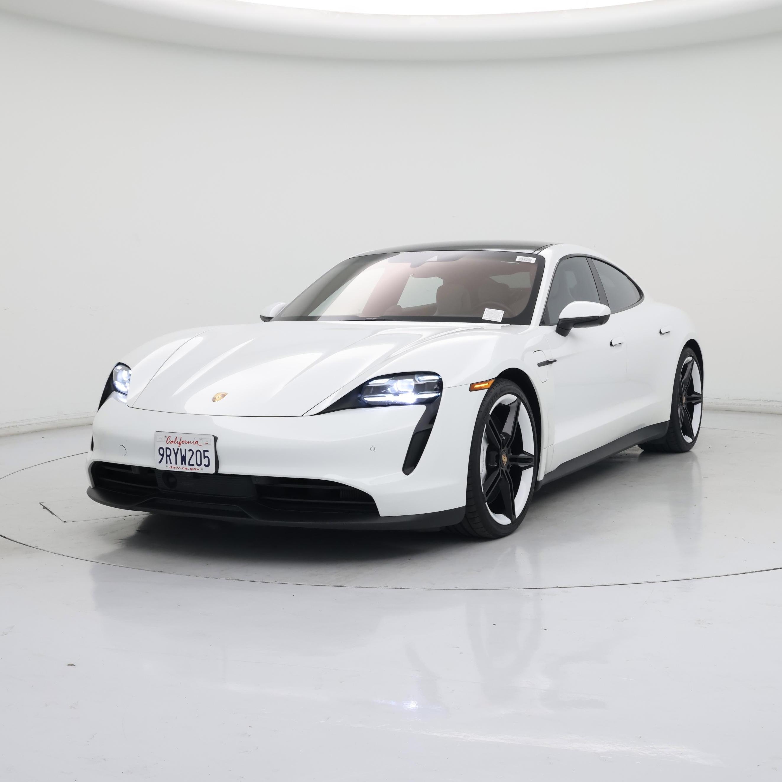 Thumbnail: 2021 Porsche Taycan - 4