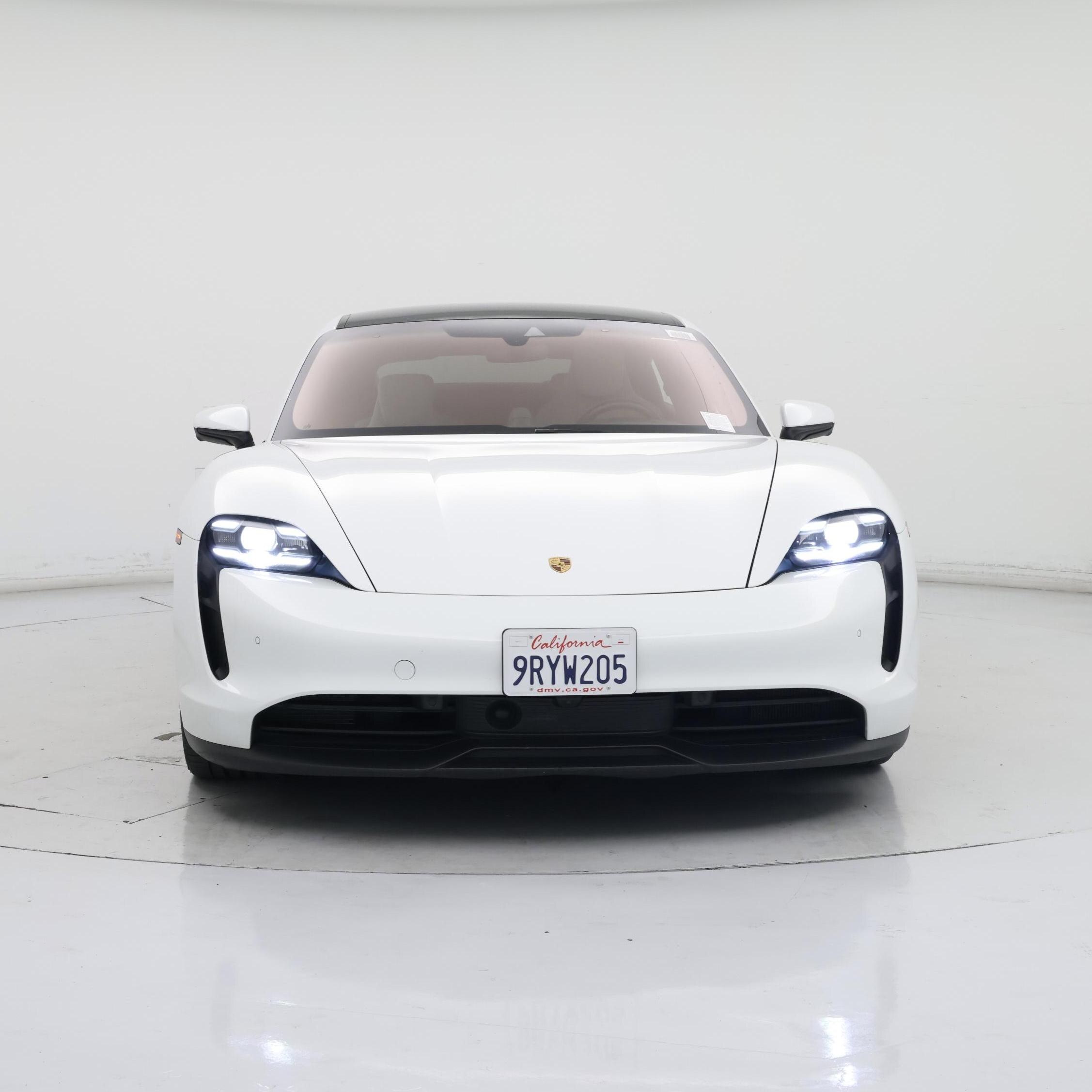 Thumbnail: 2021 Porsche Taycan - 5