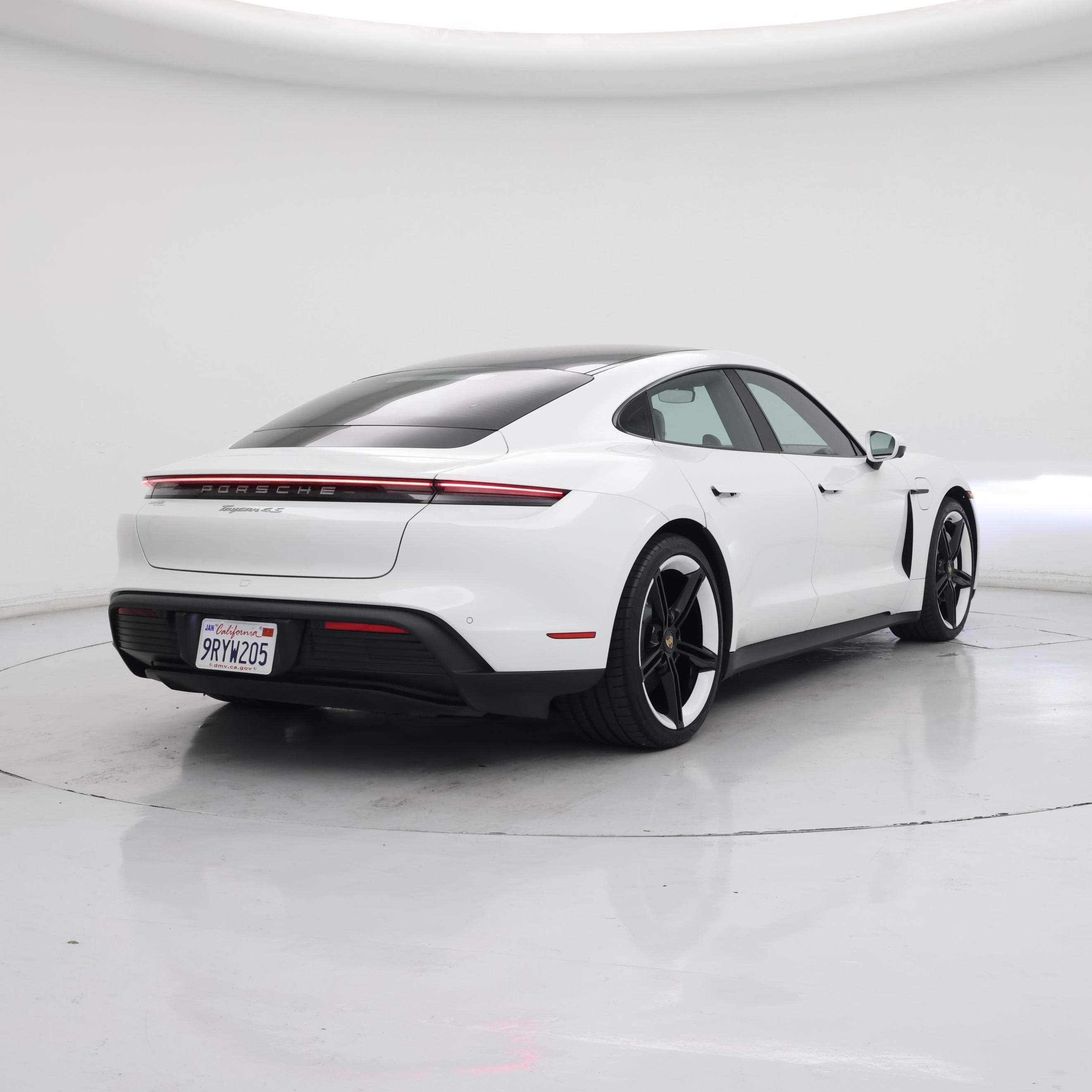 Thumbnail: 2021 Porsche Taycan - 8