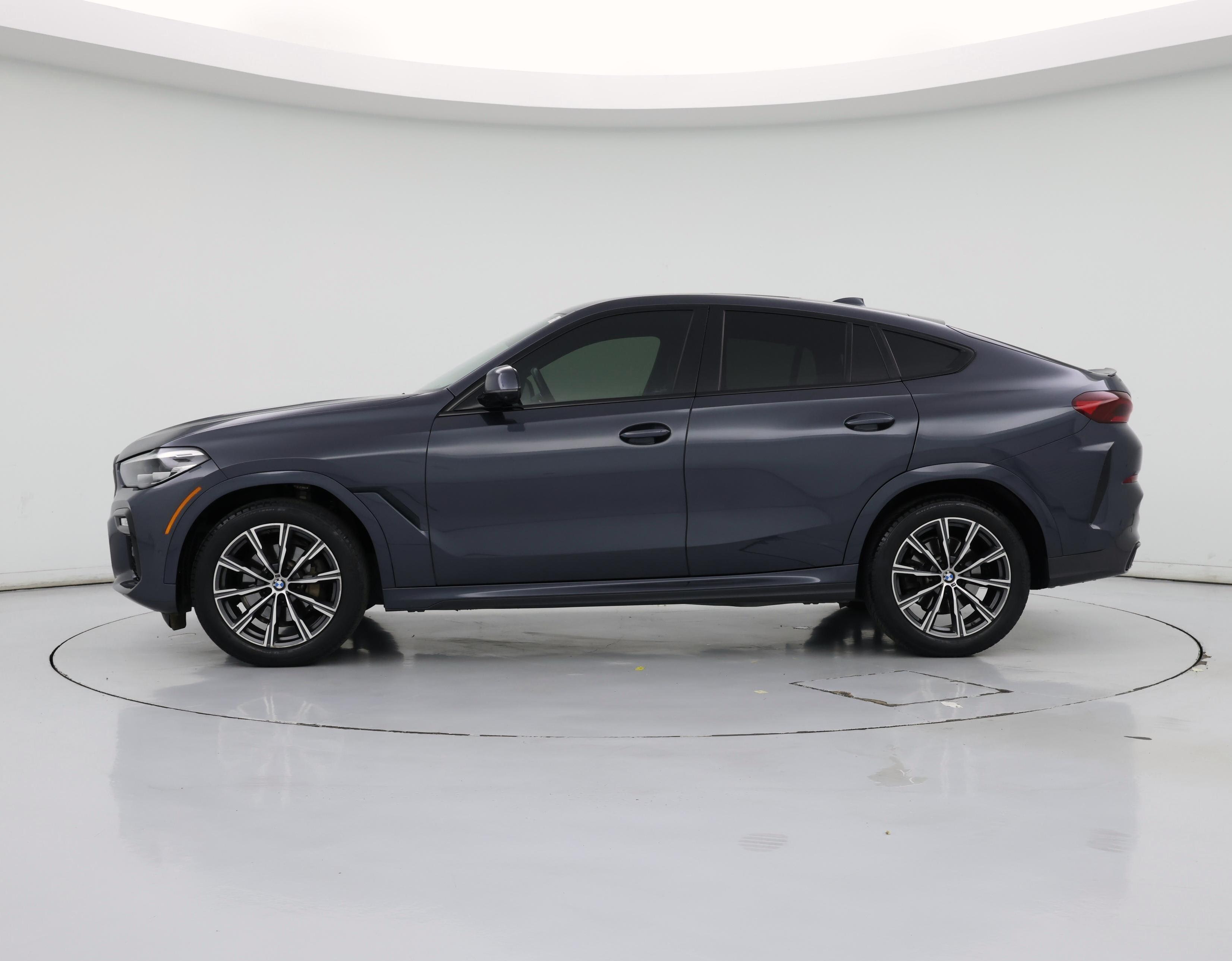 Thumbnail: 2021 BMW X6 - 3