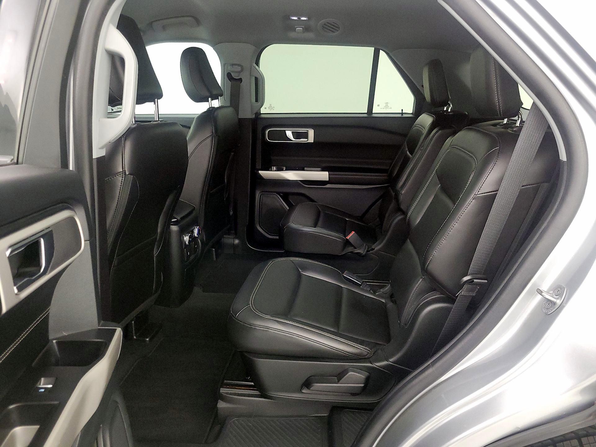 Thumbnail: 2022 Ford Explorer - 20