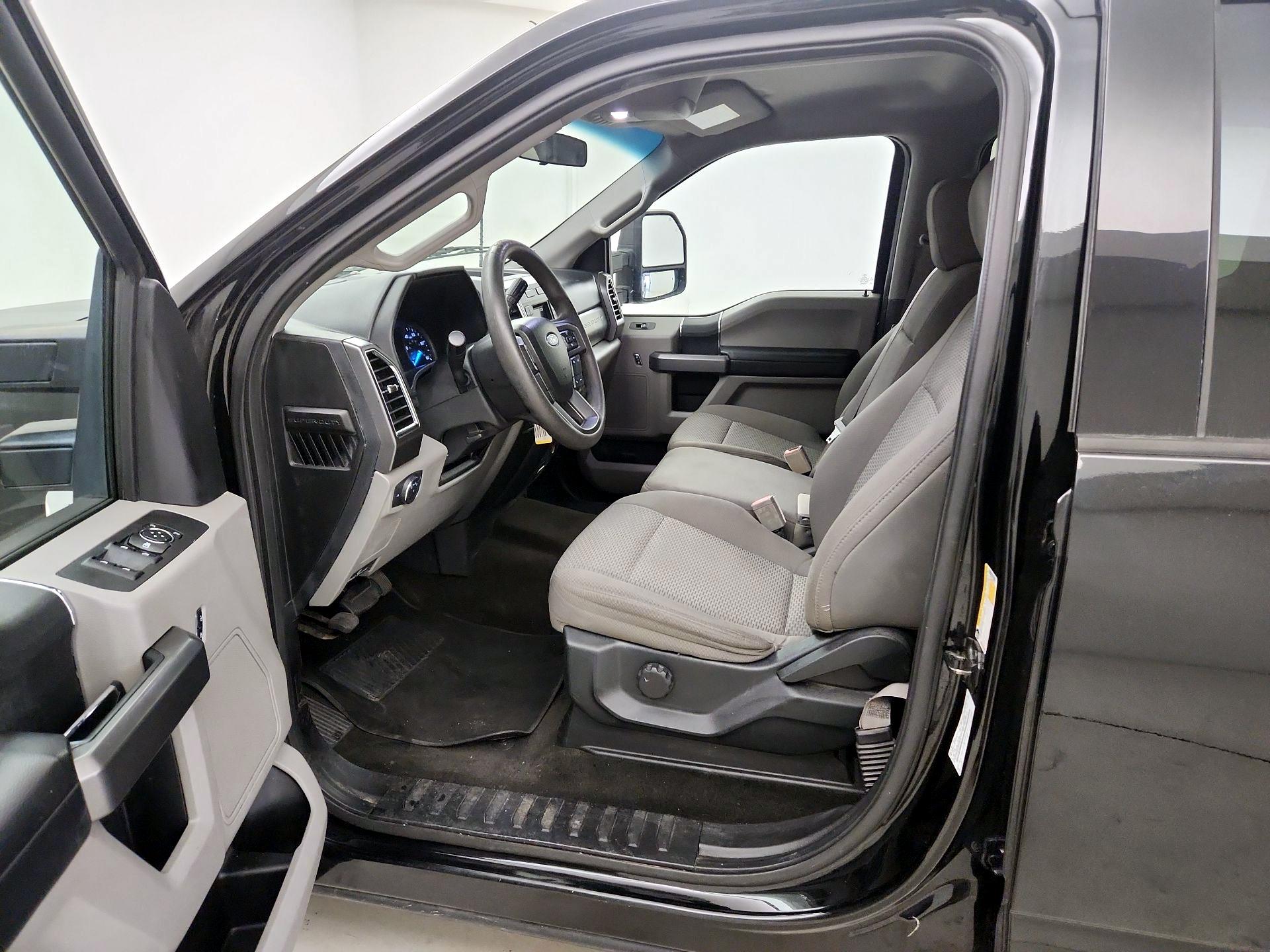 Thumbnail: 2017 Ford F-250 - 11