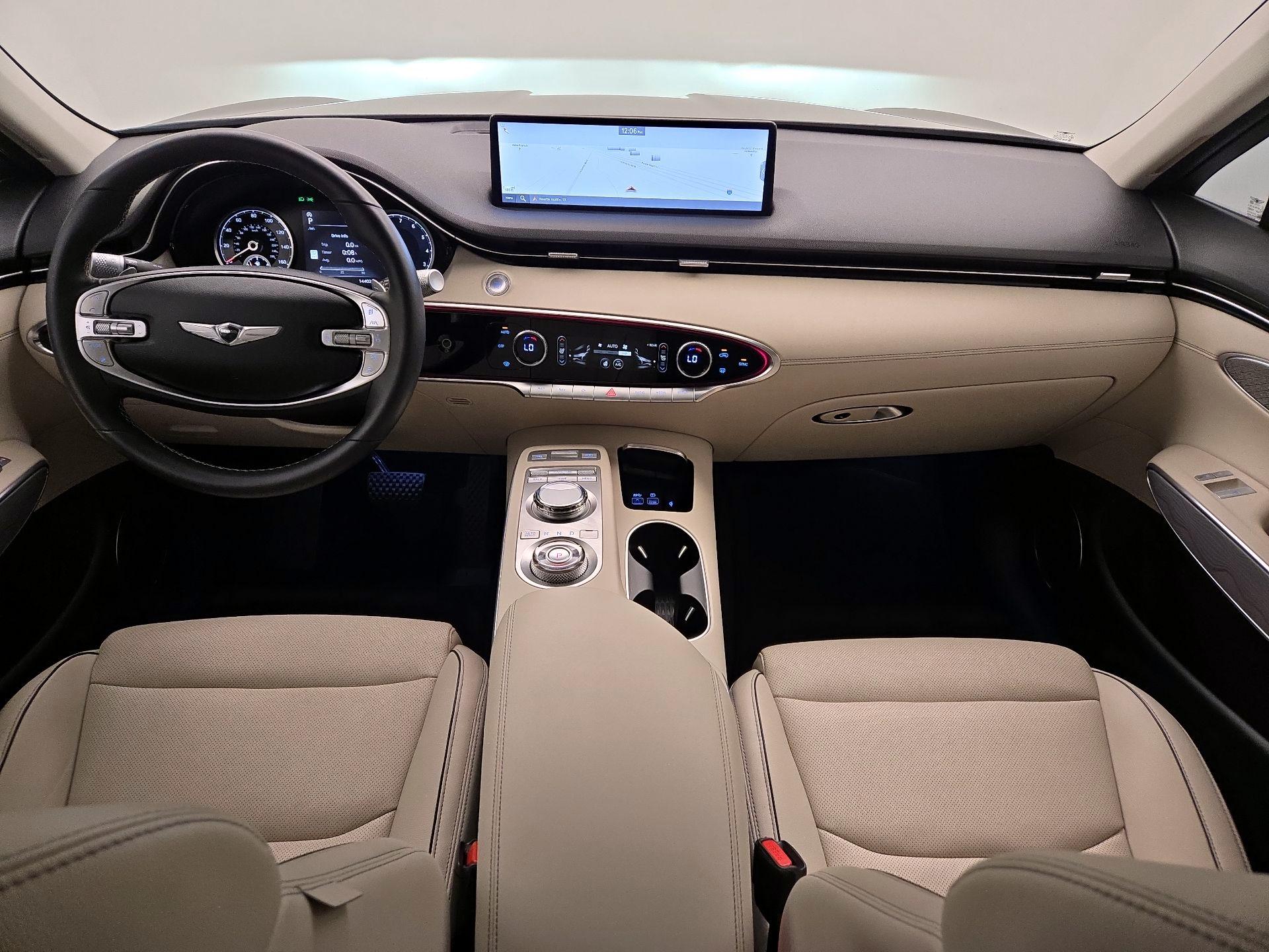 Thumbnail: 2023 Genesis GV70 - 9