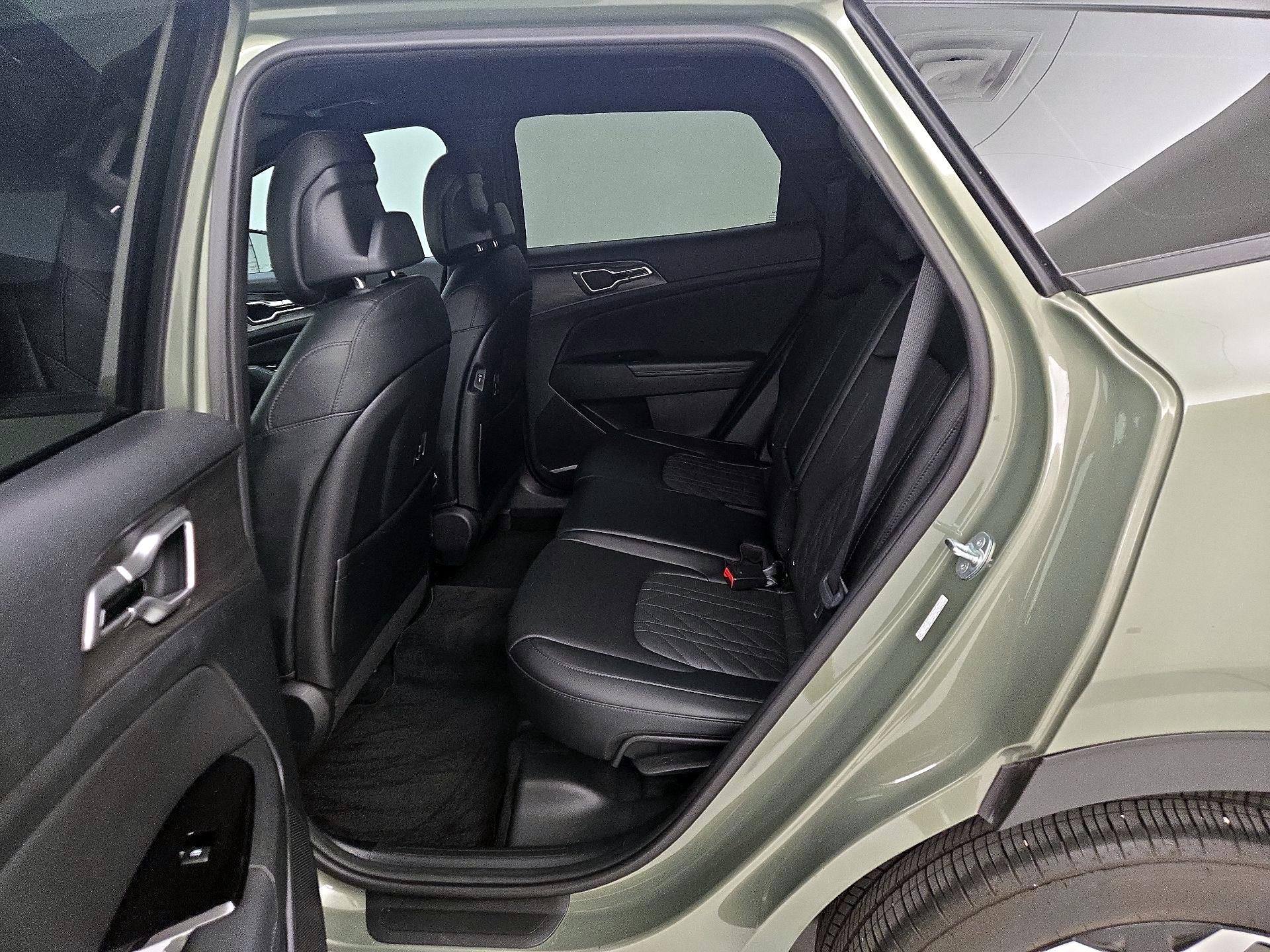 Thumbnail: 2024 Kia Sportage - 20
