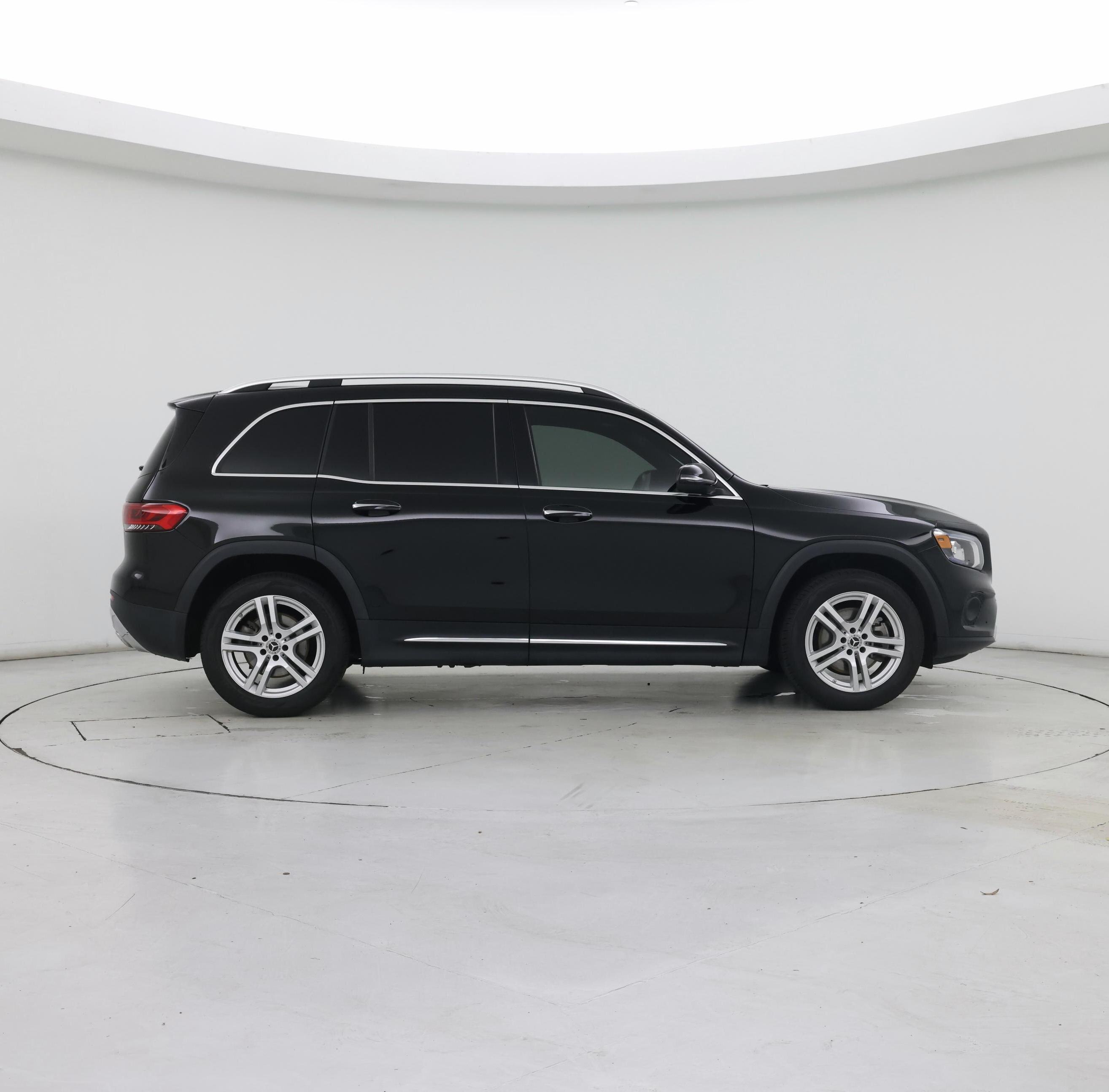 Thumbnail: 2023 Mercedes-Benz GLB - 7