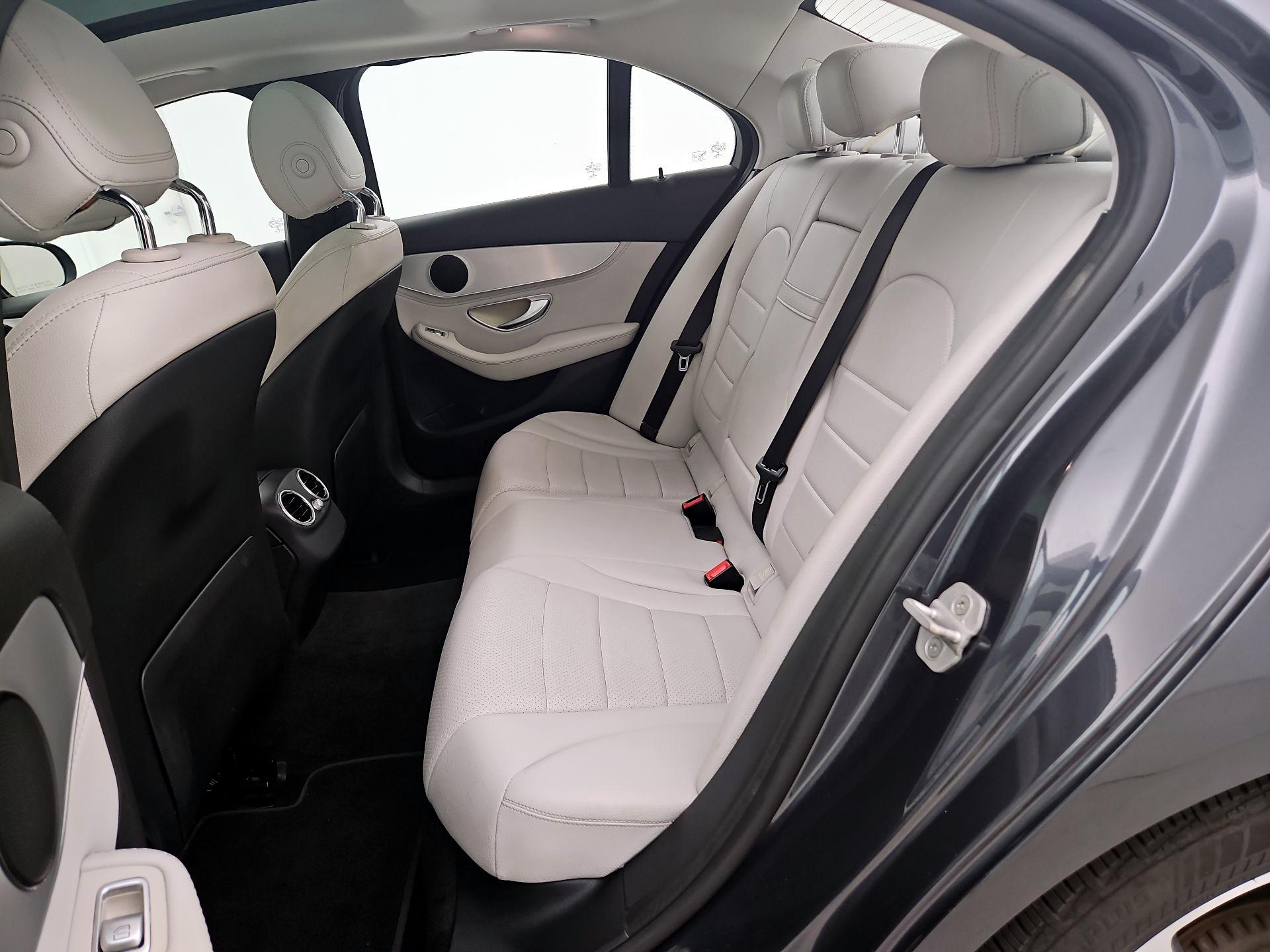 Thumbnail: 2016 Mercedes-Benz C-Class - 20