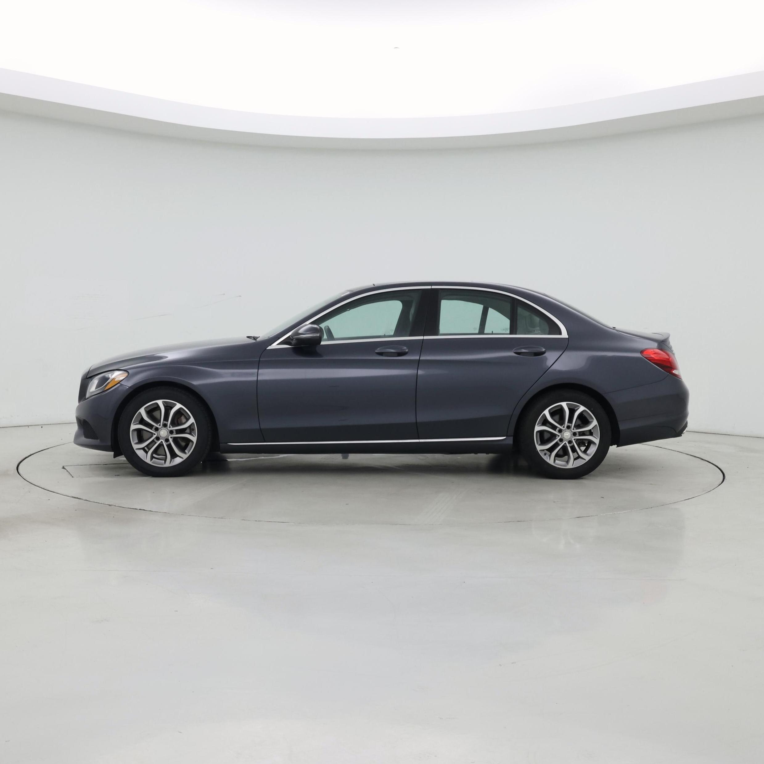 Thumbnail: 2016 Mercedes-Benz C-Class - 3