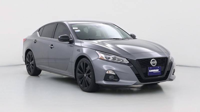 2022 Nissan Altima SR Hero Image