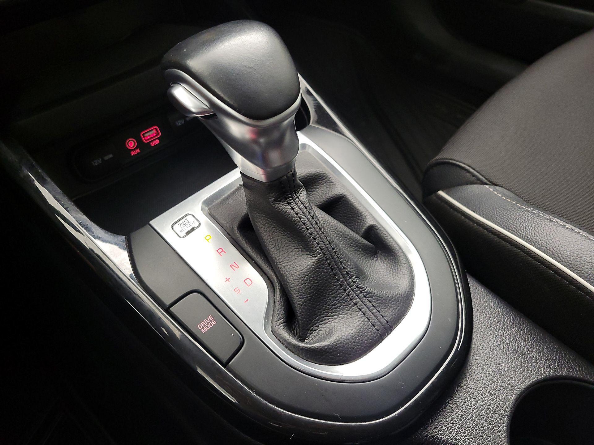 Thumbnail: 2020 Kia Forte - 17