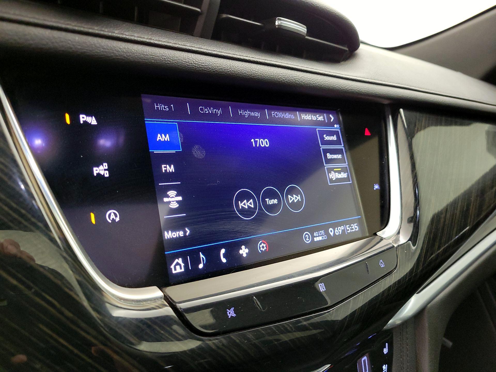 Thumbnail: 2020 Cadillac XT6 - 15