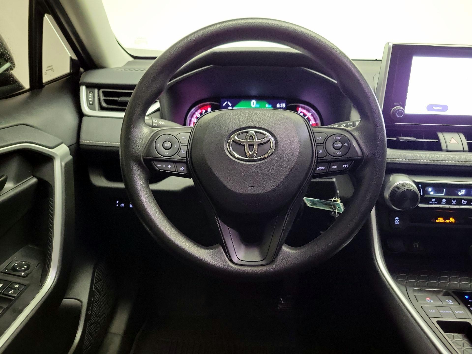 Thumbnail: 2024 Toyota RAV4 - 10