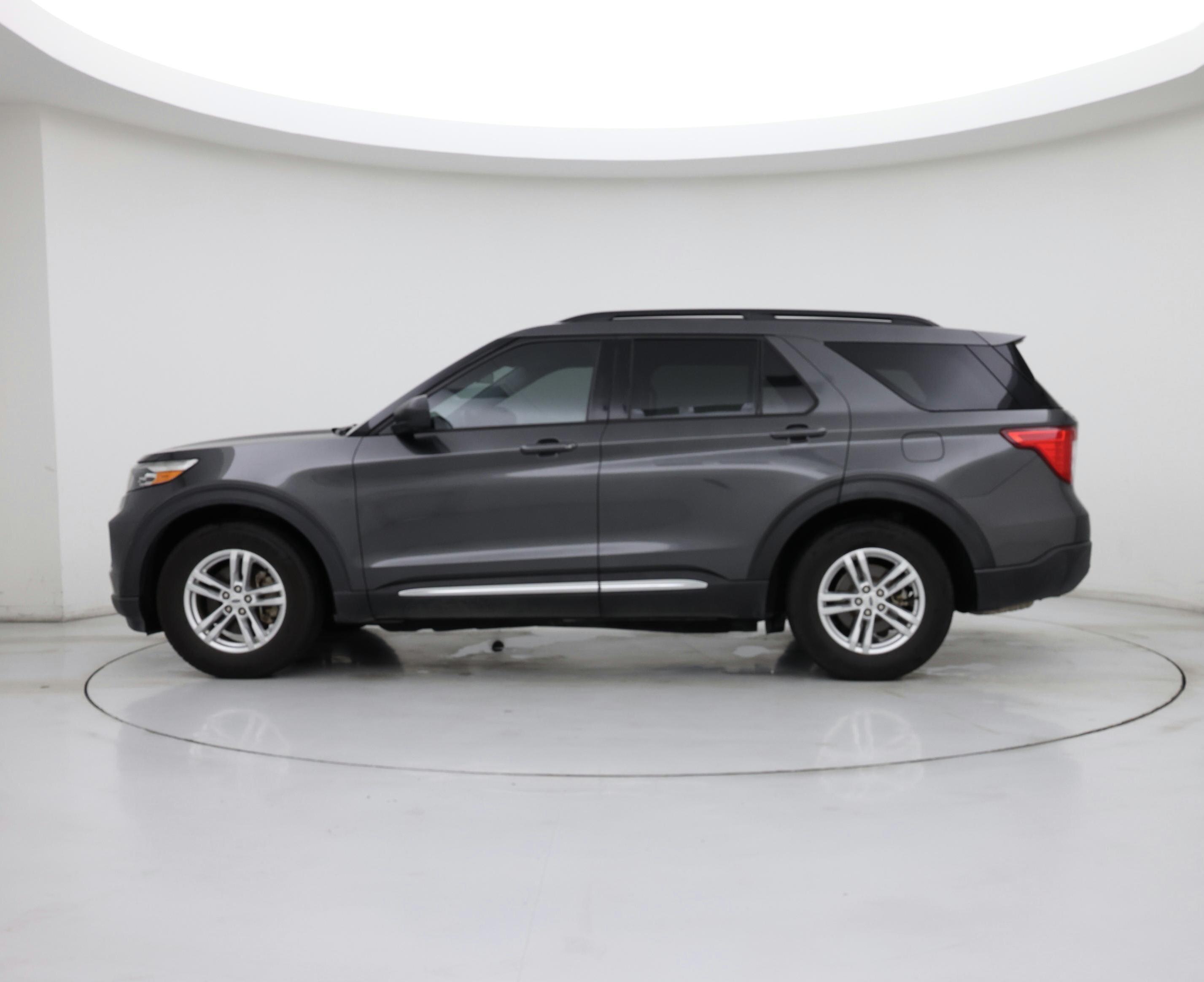 Thumbnail: 2020 Ford Explorer - 3