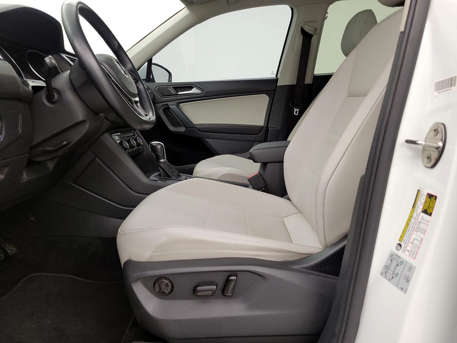 Thumbnail: 2019 Volkswagen Tiguan - 11