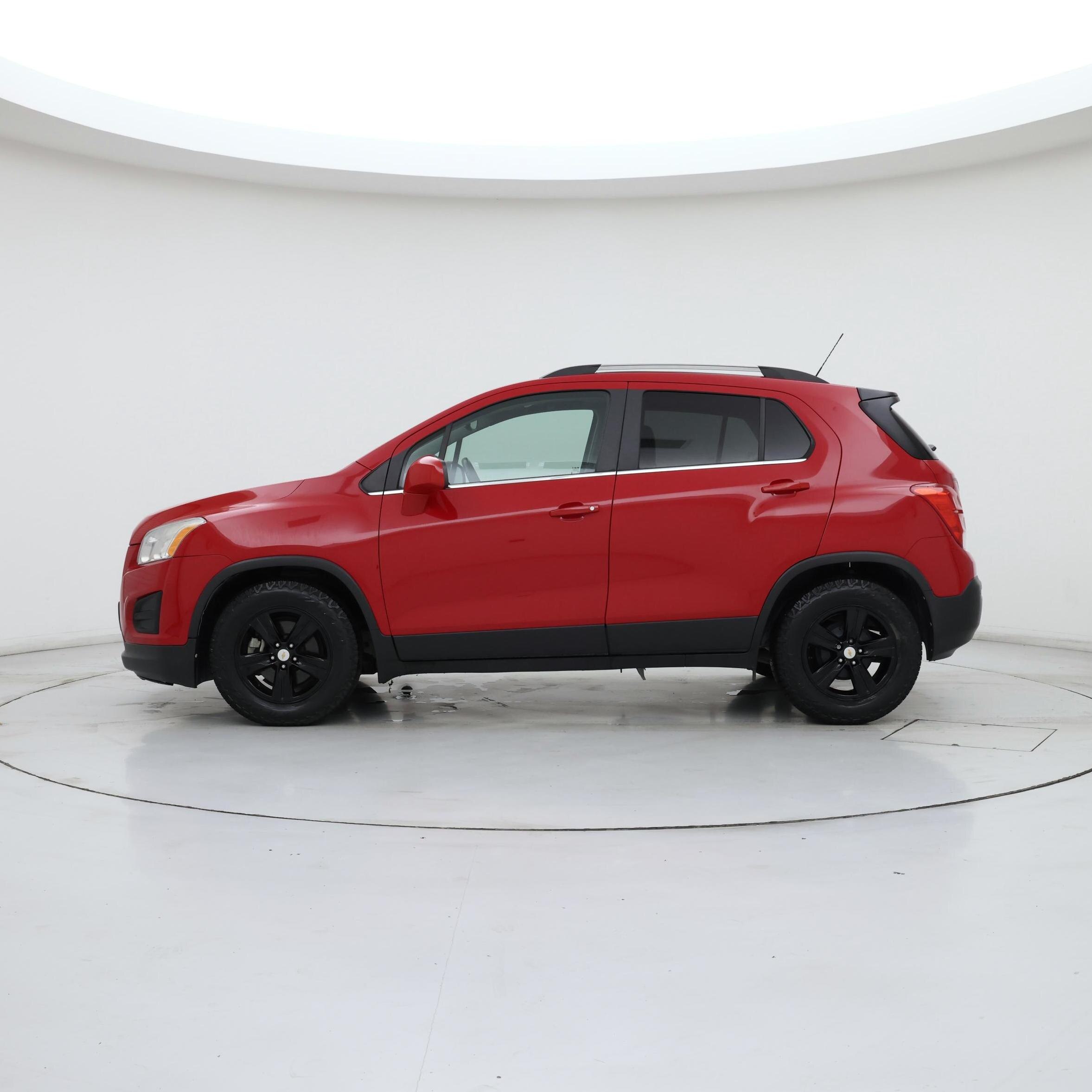 Thumbnail: 2015 Chevrolet Trax - 3