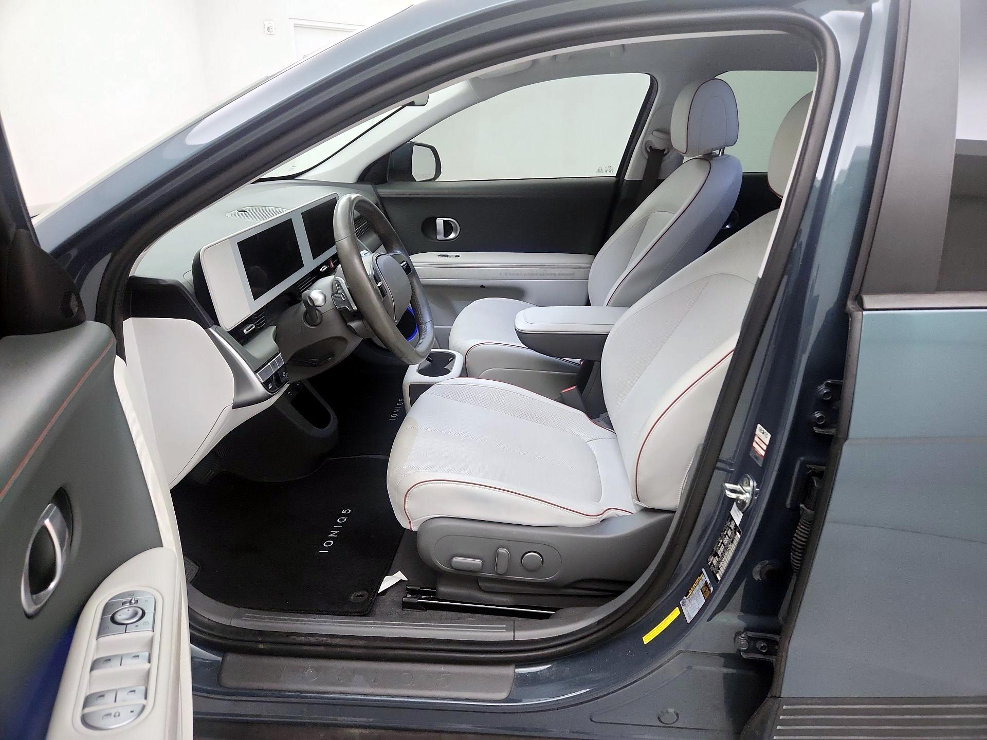 Thumbnail: 2022 Hyundai Ioniq 5 - 11
