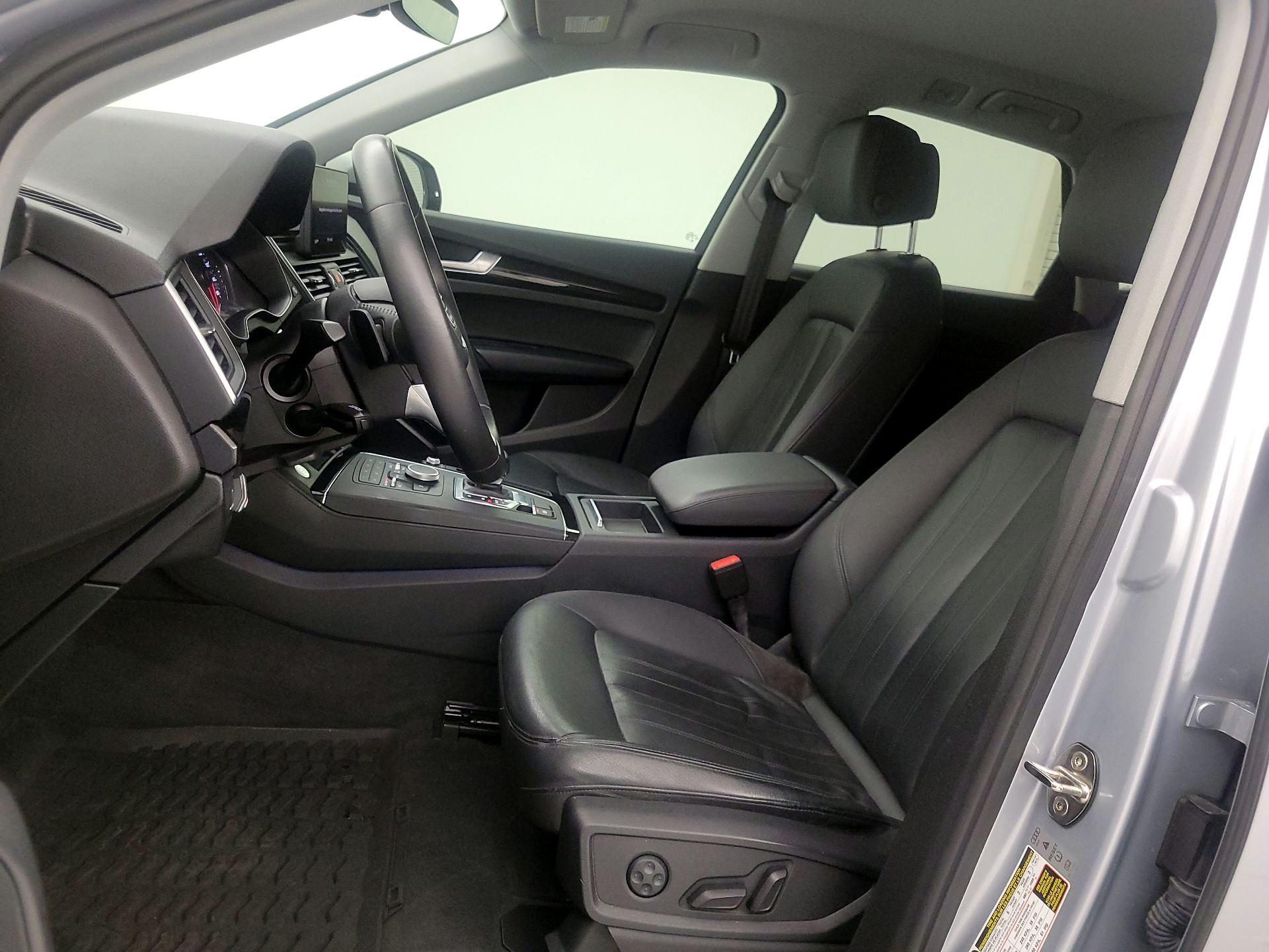 Thumbnail: 2020 Audi Q5 - 11