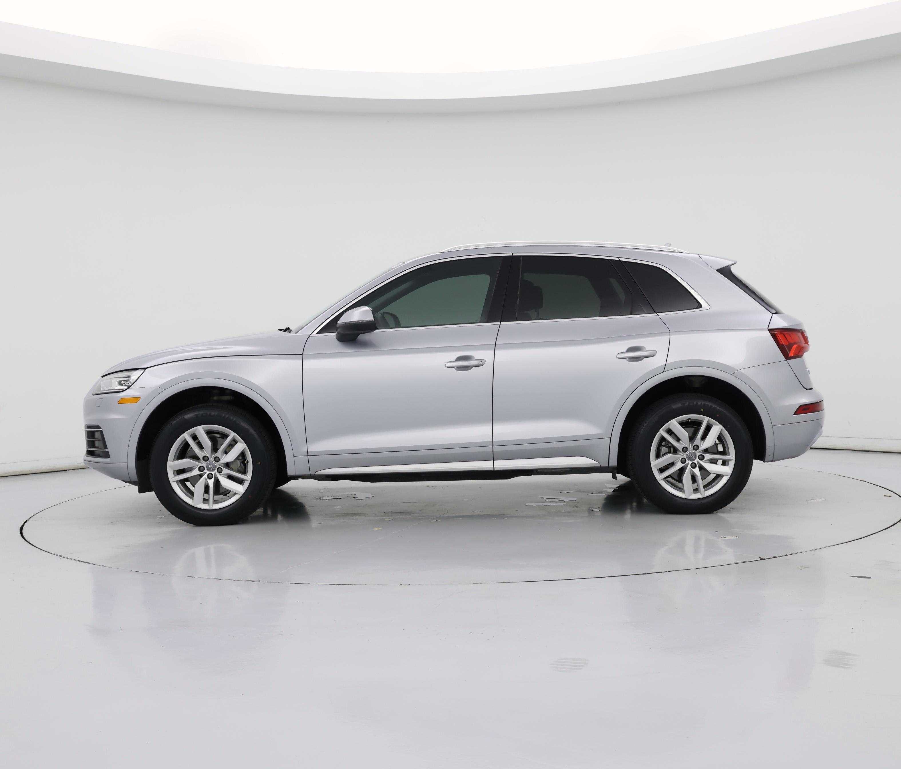 Thumbnail: 2020 Audi Q5 - 3