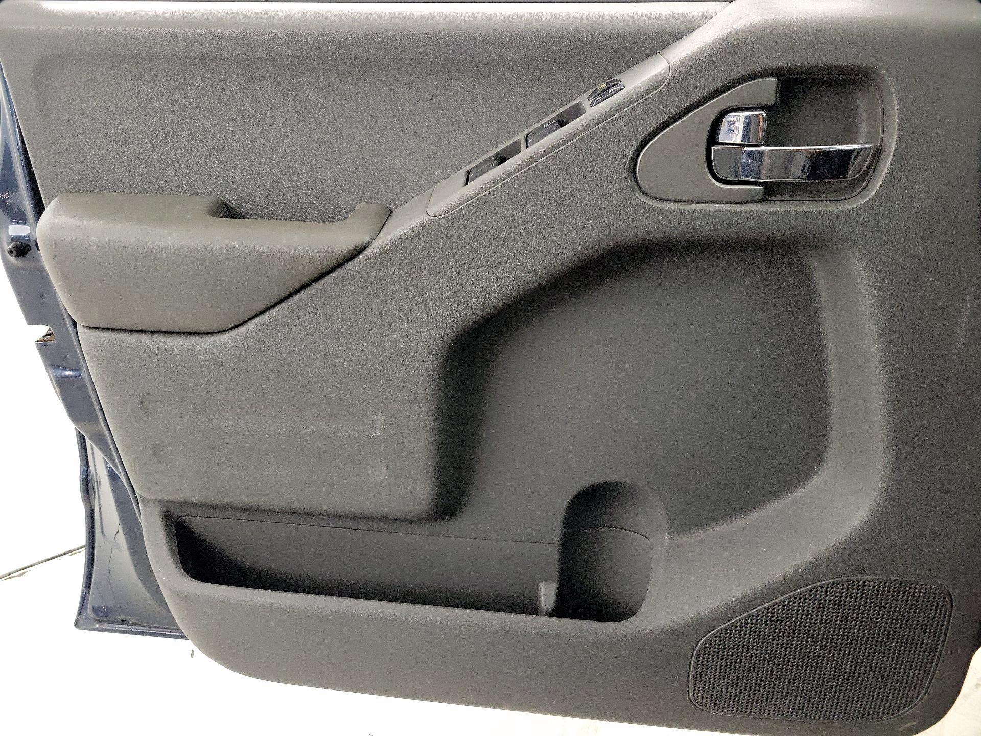 Thumbnail: 2016 Nissan Frontier - 12
