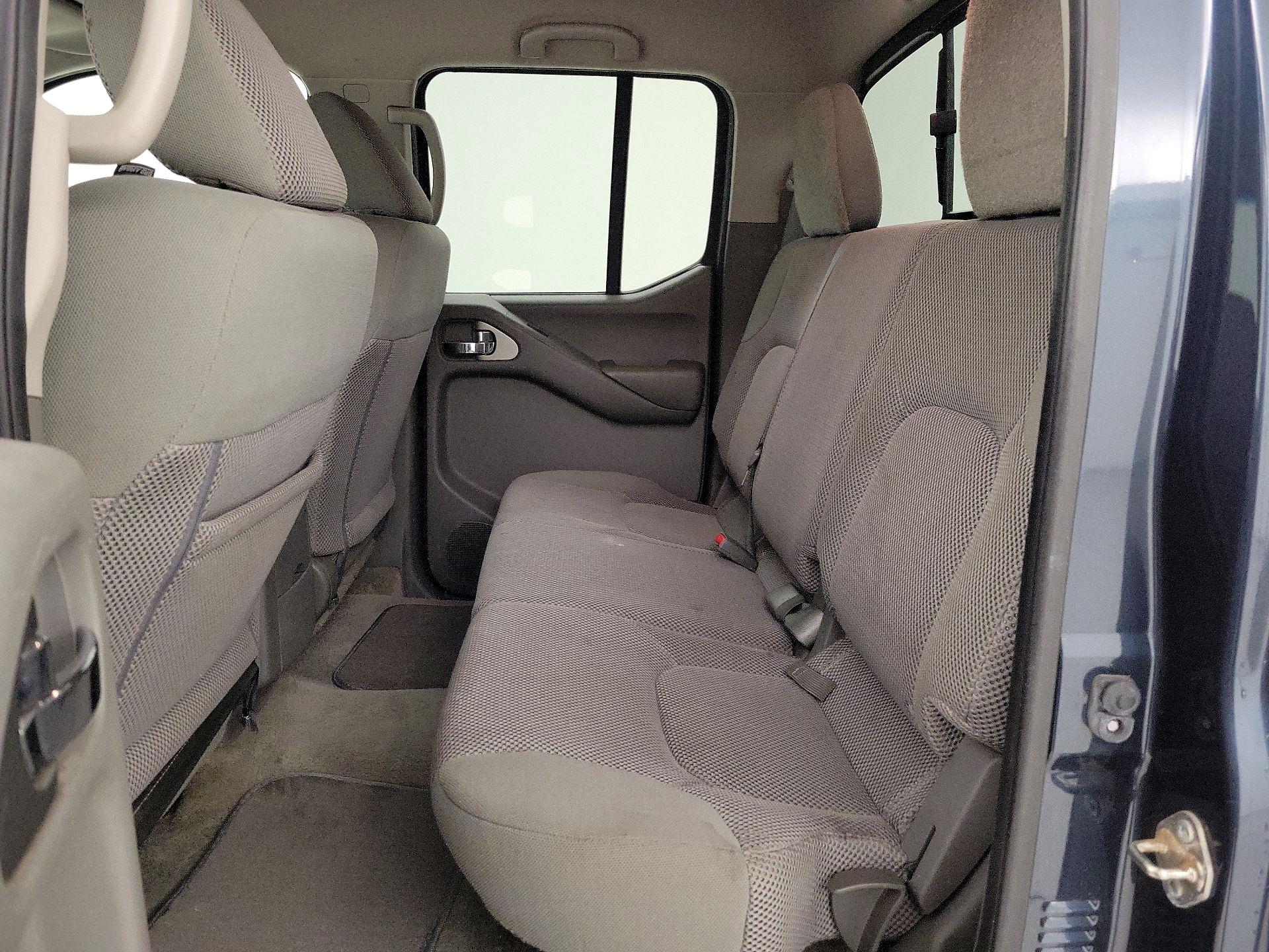 Thumbnail: 2016 Nissan Frontier - 17