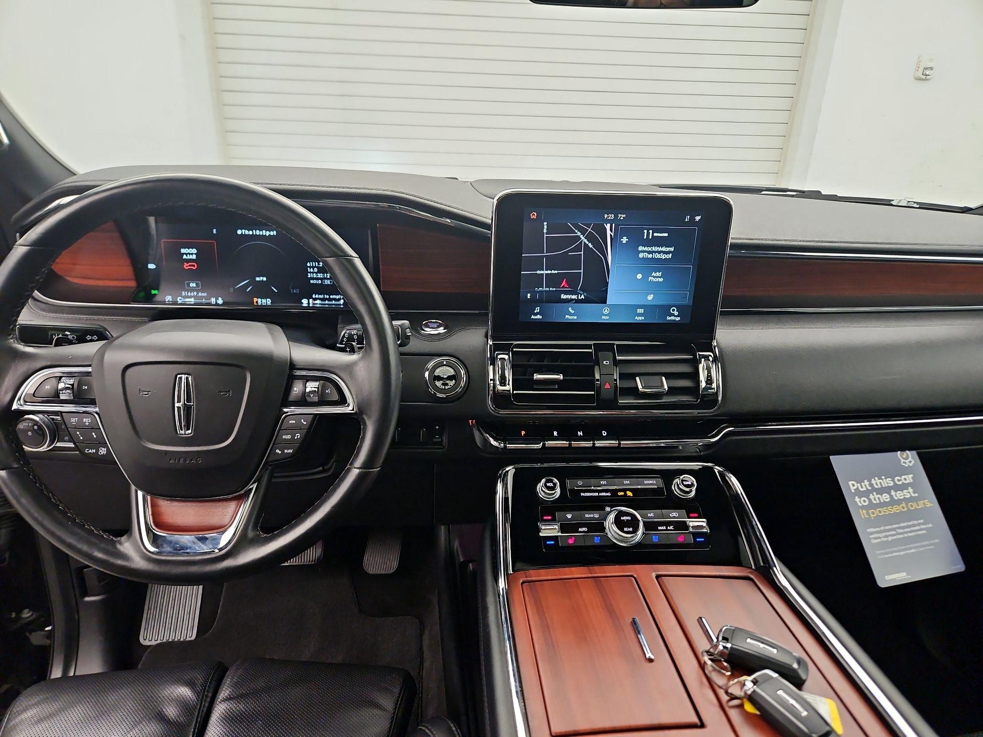 Thumbnail: 2021 Lincoln Navigator L - 9
