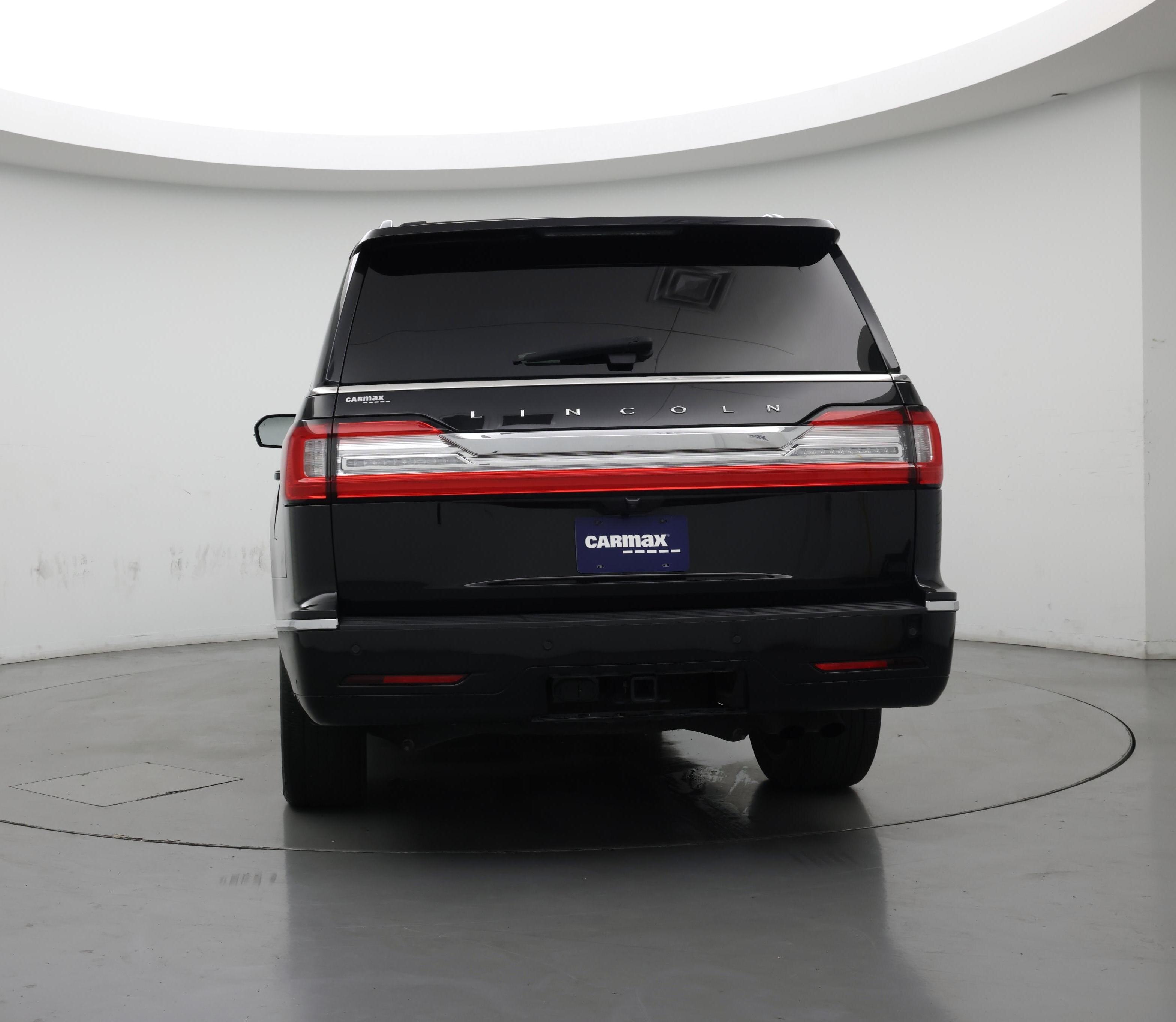 Thumbnail: 2021 Lincoln Navigator L - 6