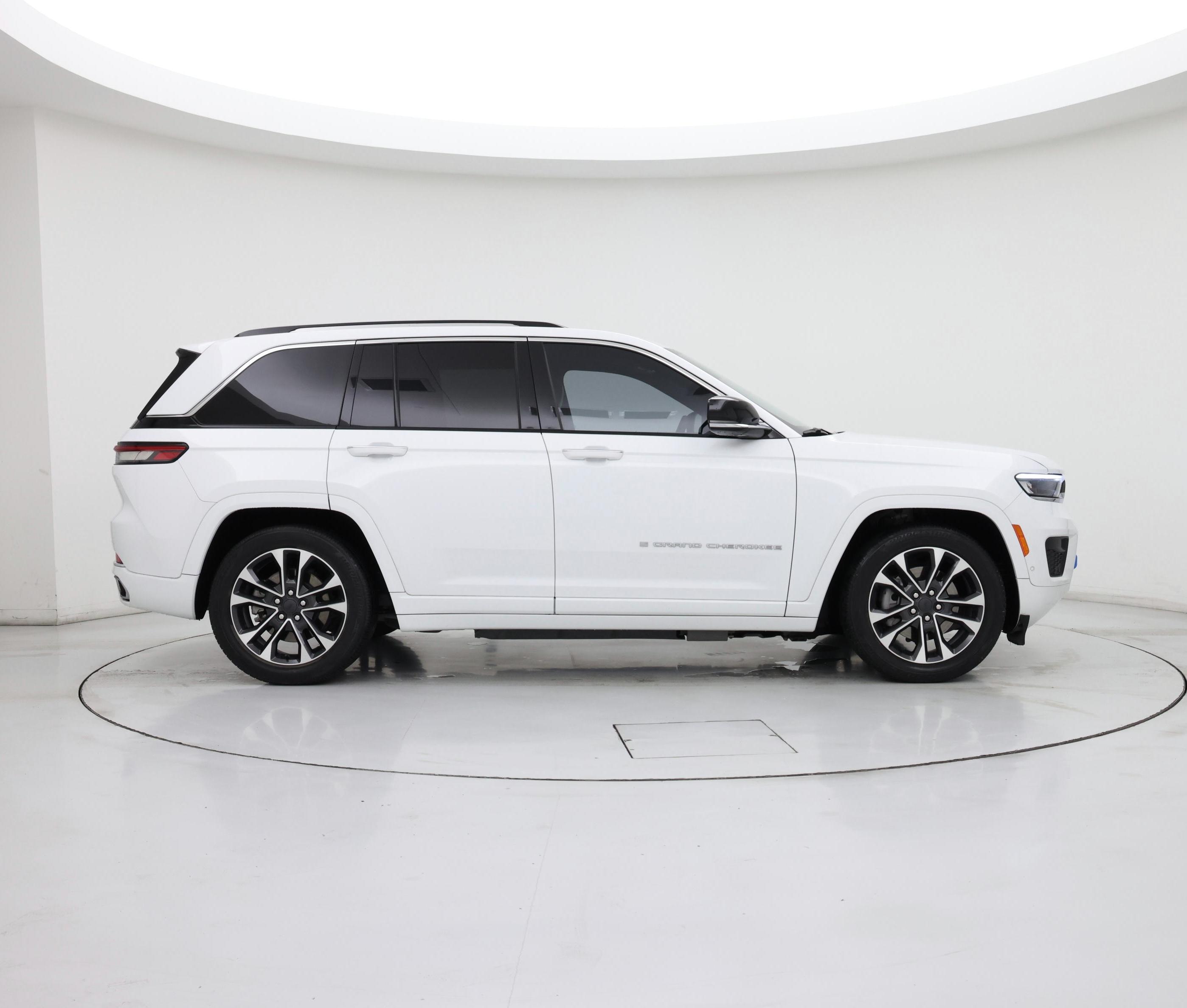 Thumbnail: 2022 Jeep Grand Cherokee - 7