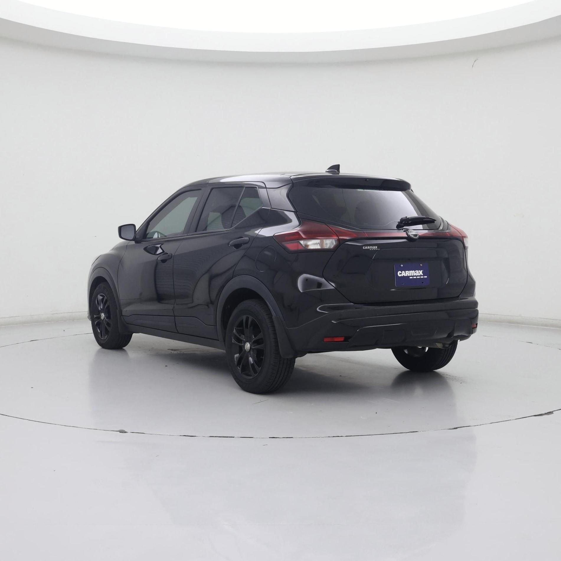 Thumbnail: 2023 Nissan Kicks - 2