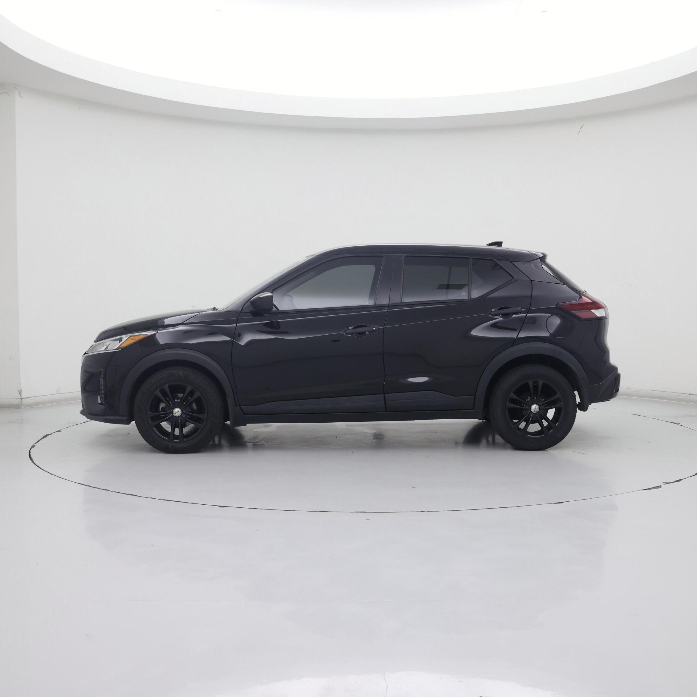 Thumbnail: 2023 Nissan Kicks - 3