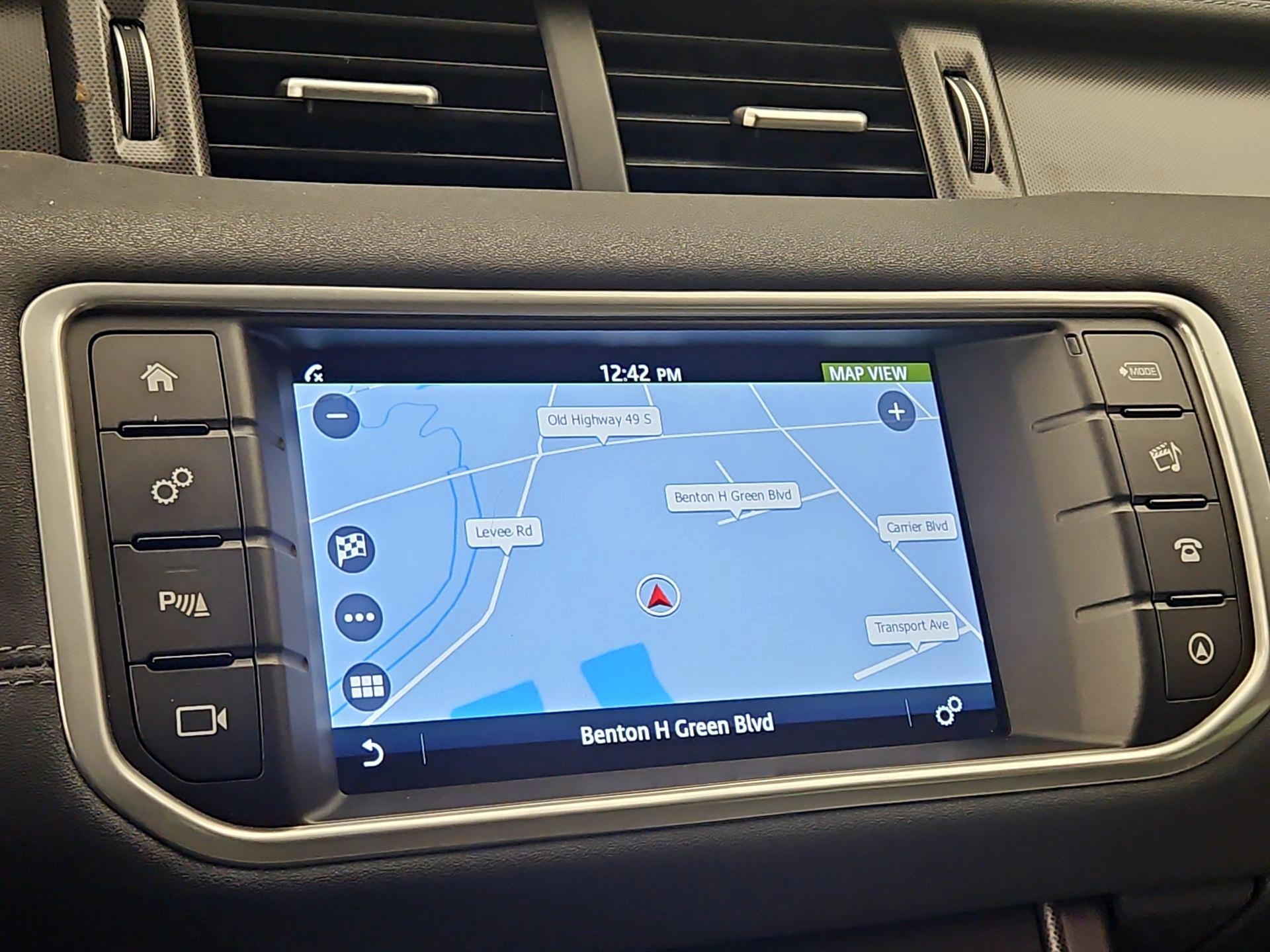 Thumbnail: 2018 Land Rover Range Rover Evoque - 14