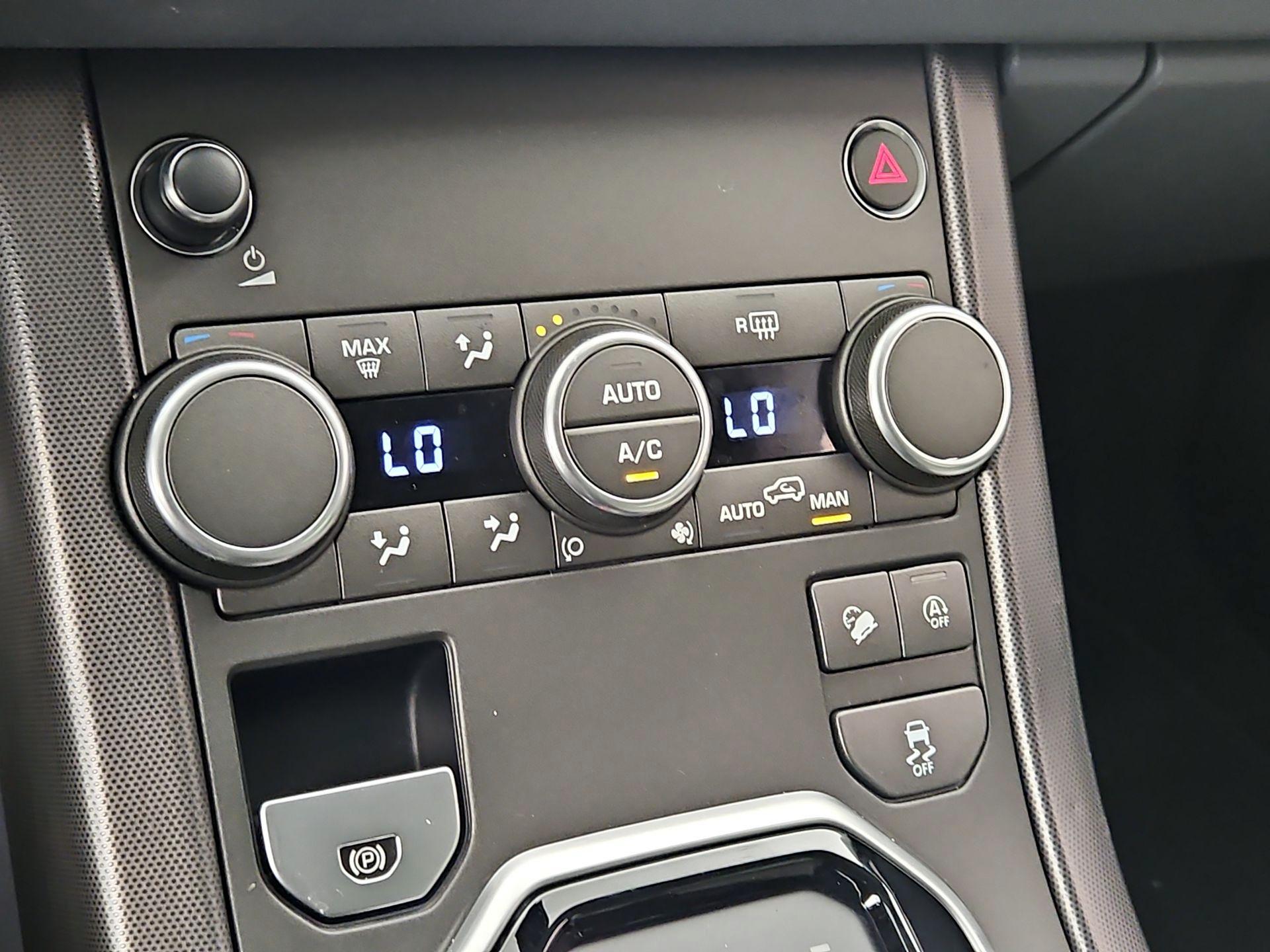 Thumbnail: 2018 Land Rover Range Rover Evoque - 17