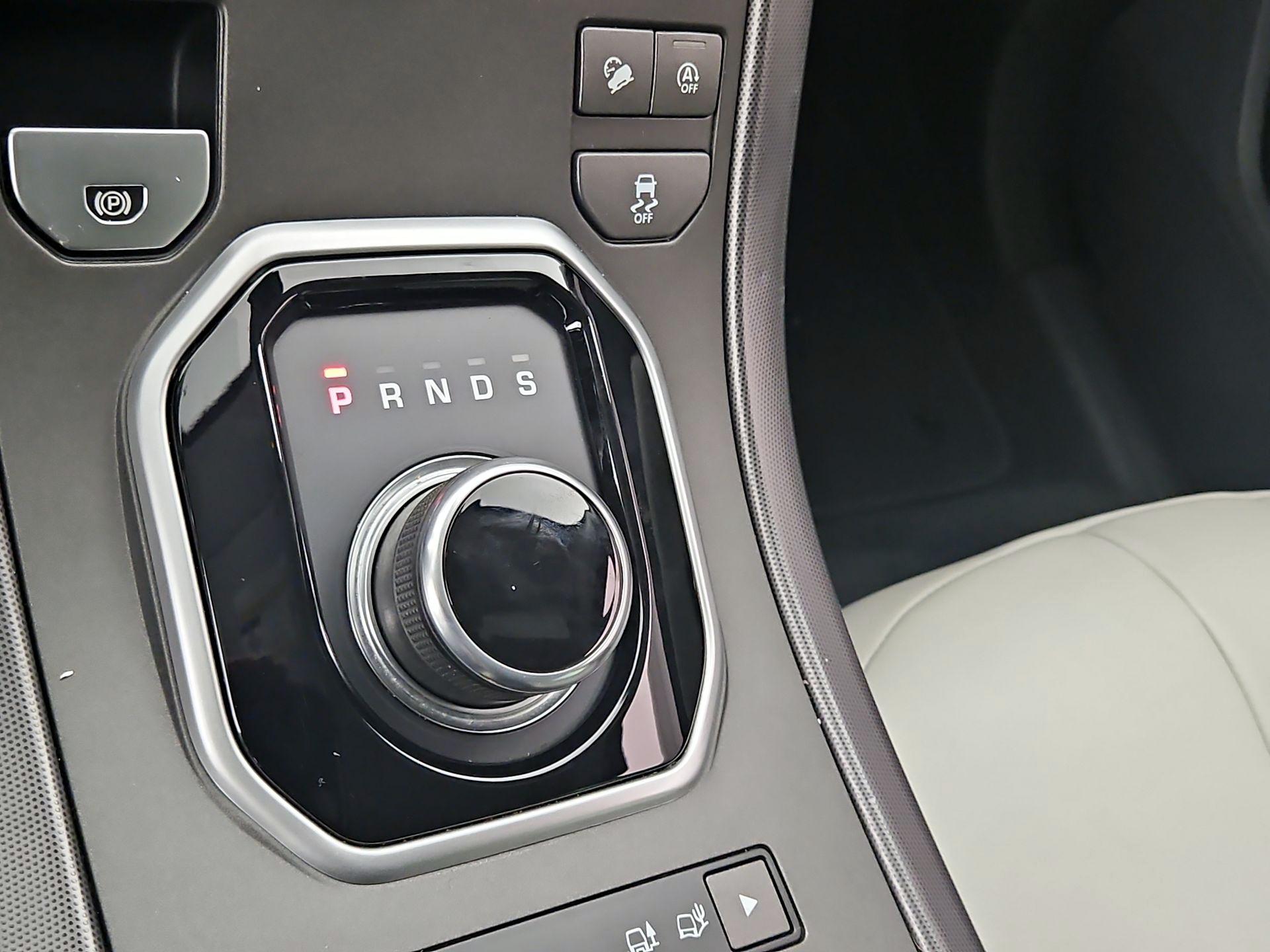 Thumbnail: 2018 Land Rover Range Rover Evoque - 18