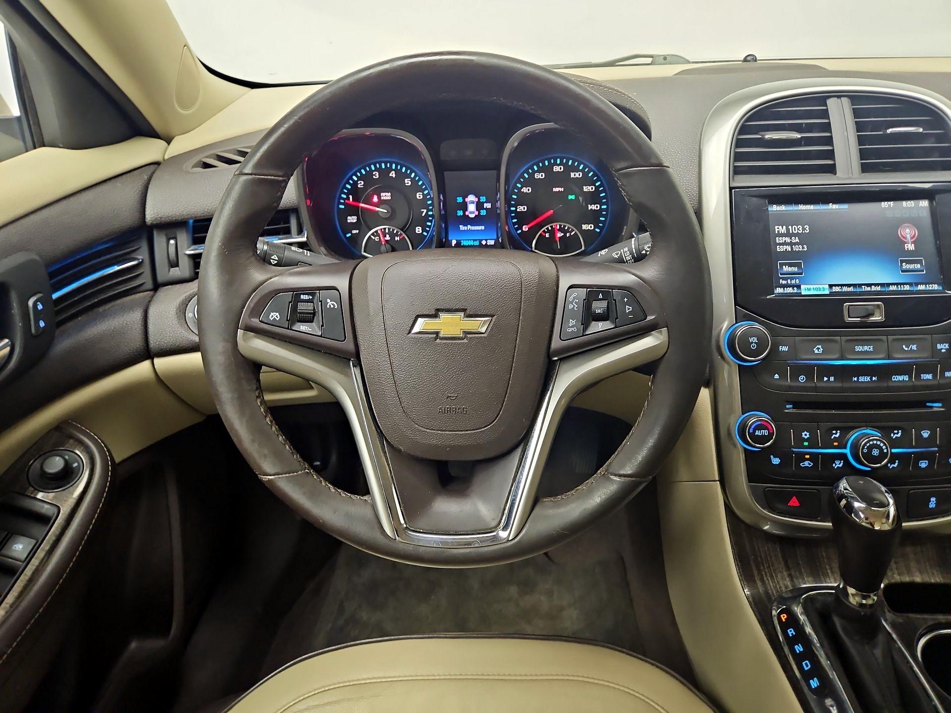 Thumbnail: 2016 Chevrolet Malibu - 10