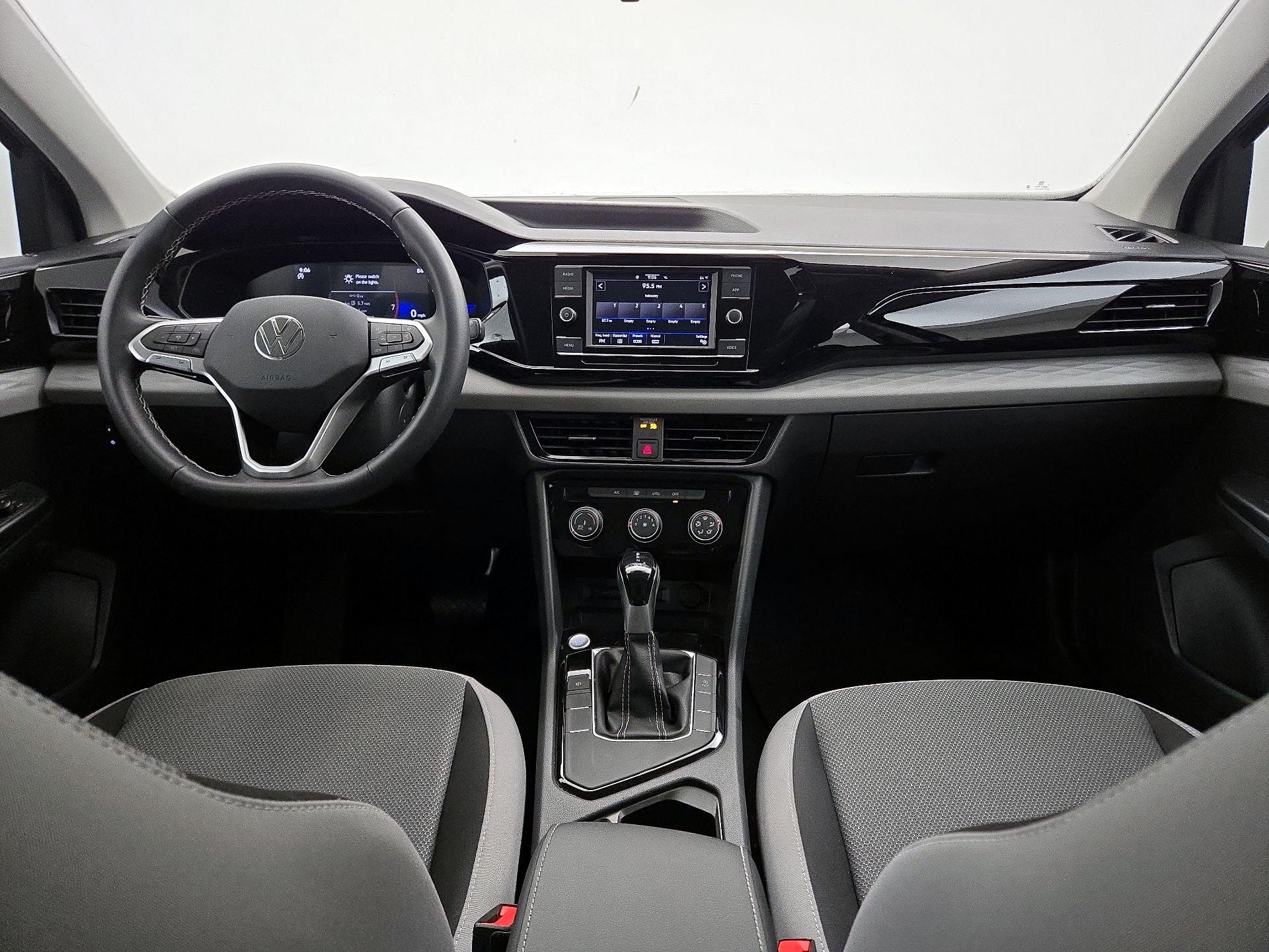Thumbnail: 2023 Volkswagen Taos - 9