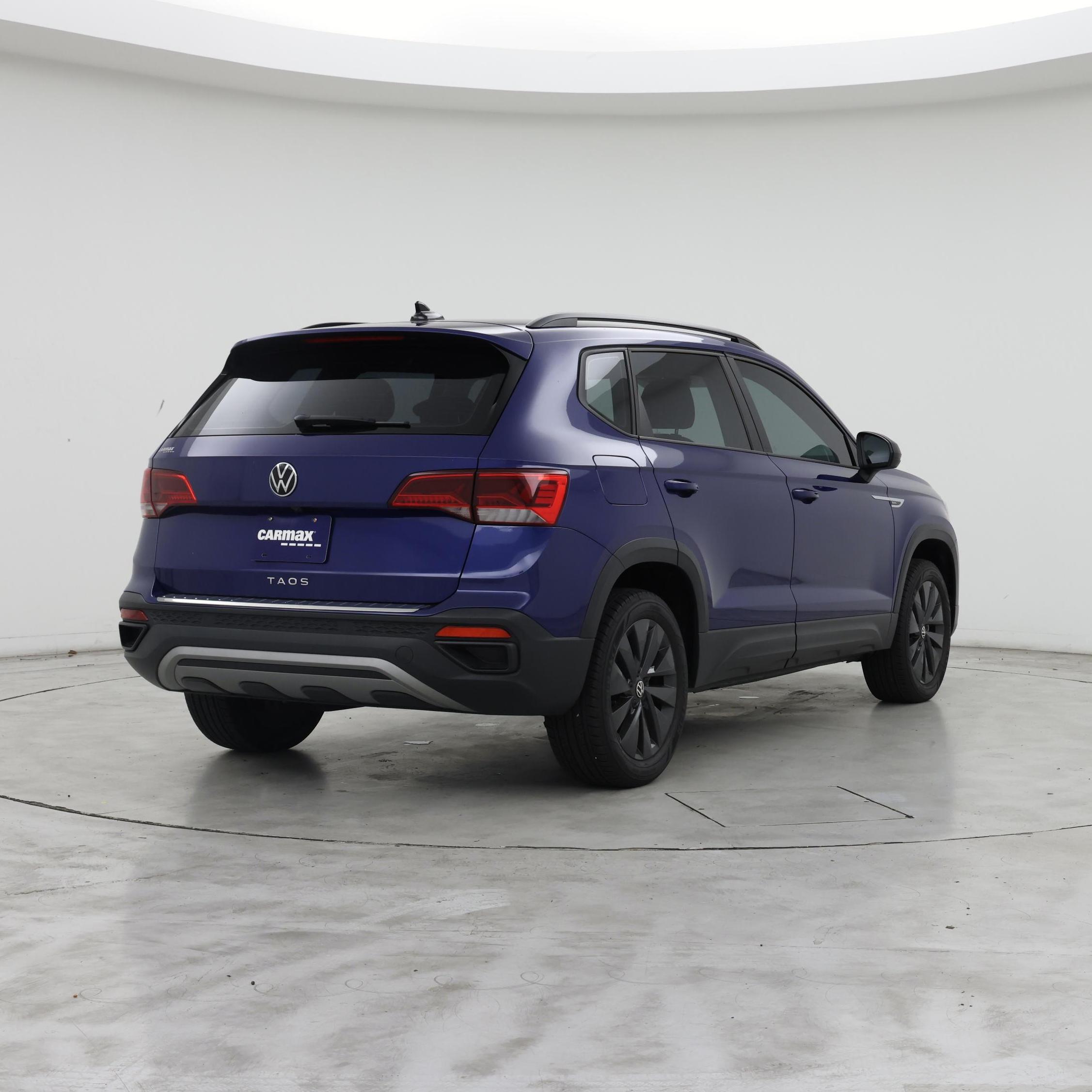 Thumbnail: 2023 Volkswagen Taos - 8