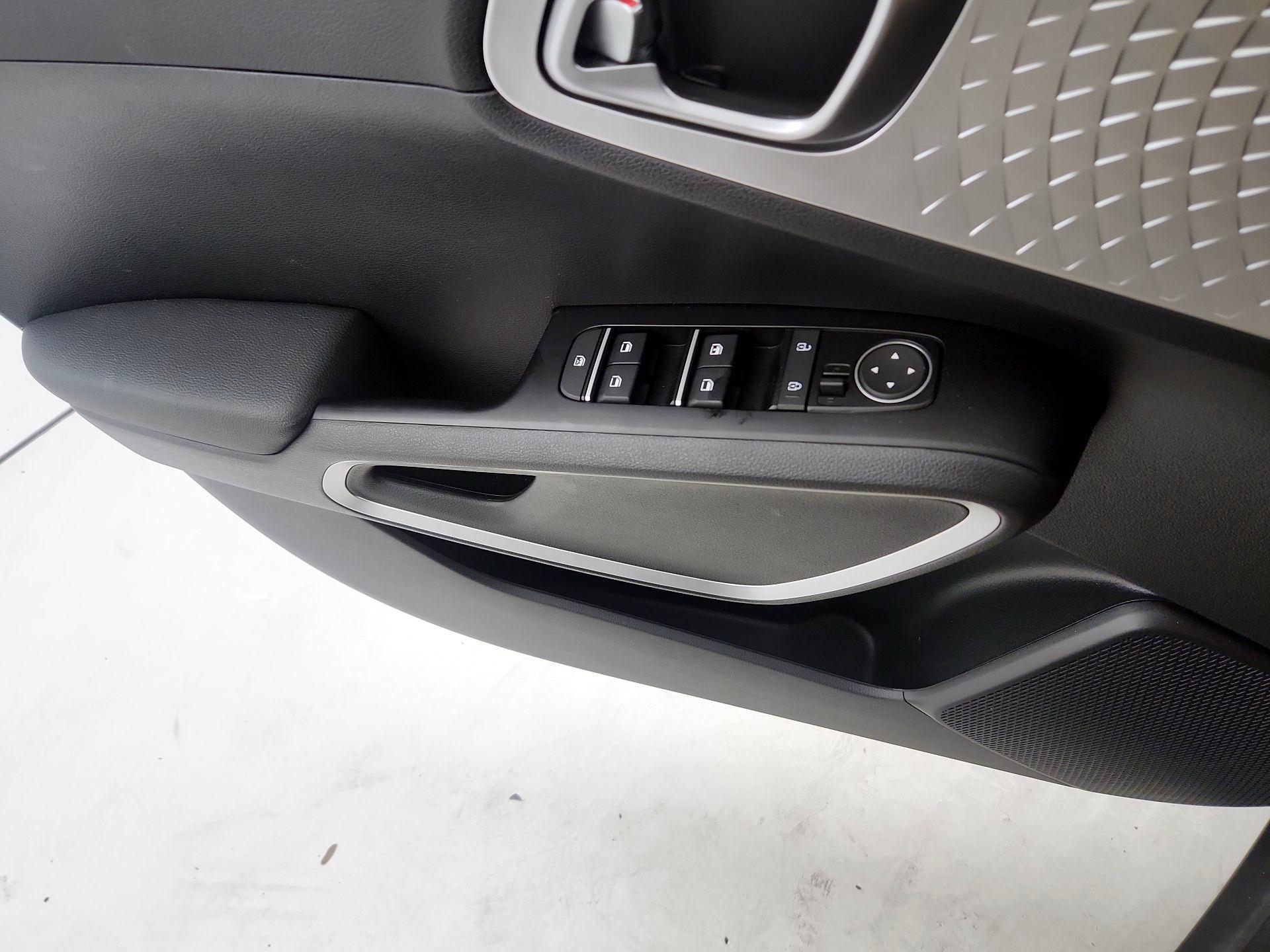 Thumbnail: 2023 Kia Soul - 12