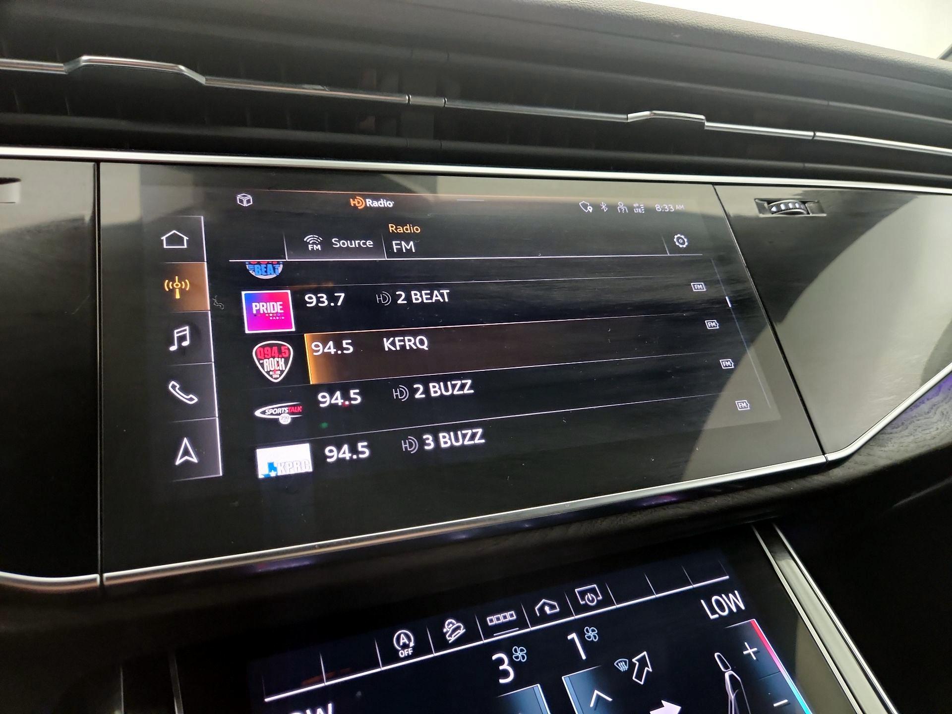 Thumbnail: 2021 Audi Q8 - 13