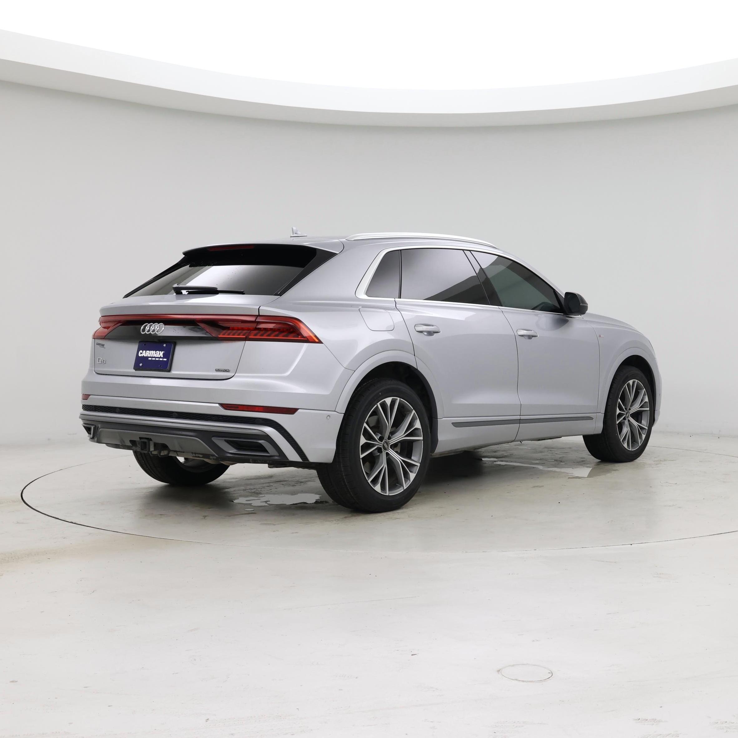 Thumbnail: 2021 Audi Q8 - 8
