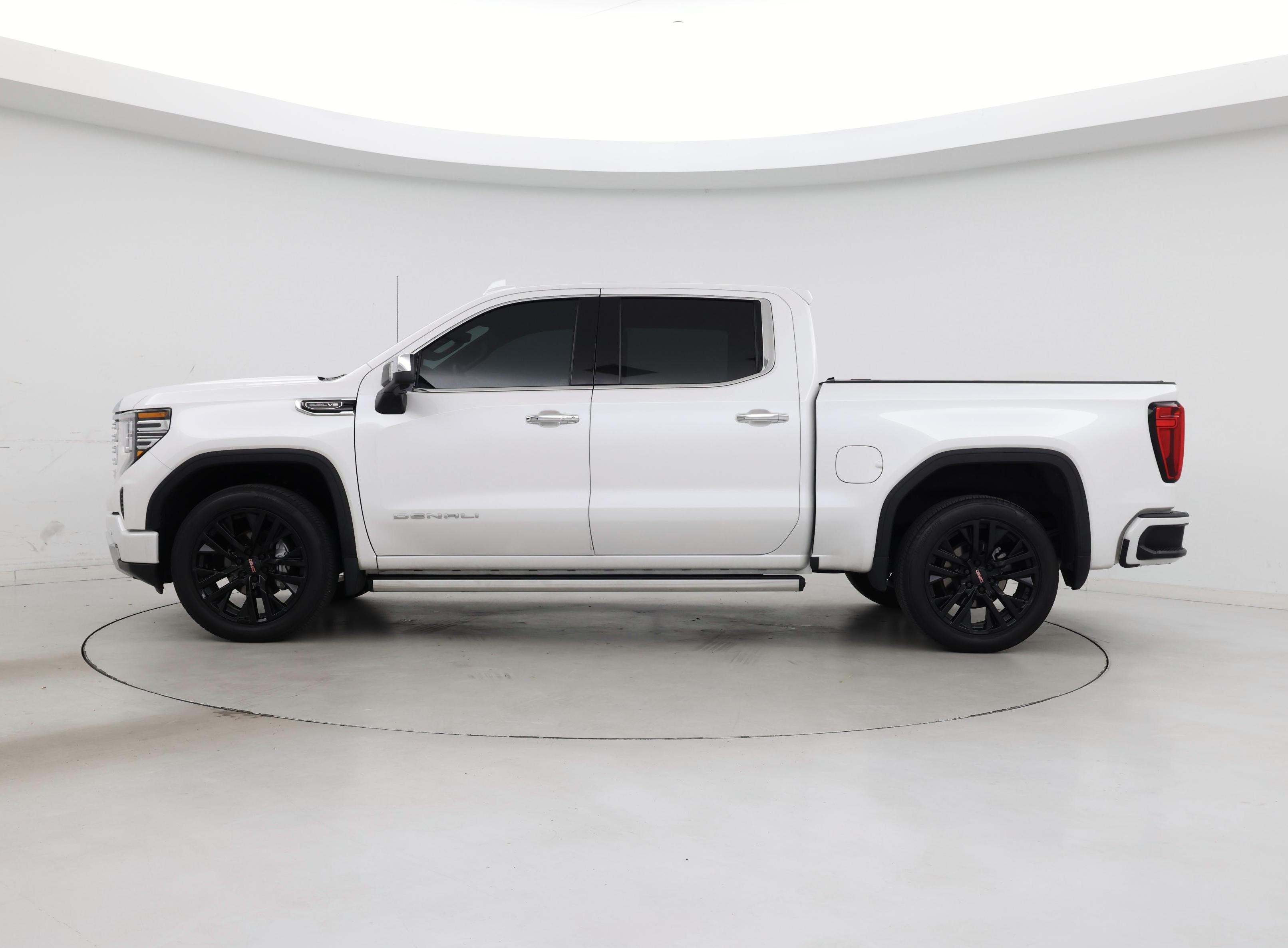 Thumbnail: 2023 GMC Sierra 1500 - 3