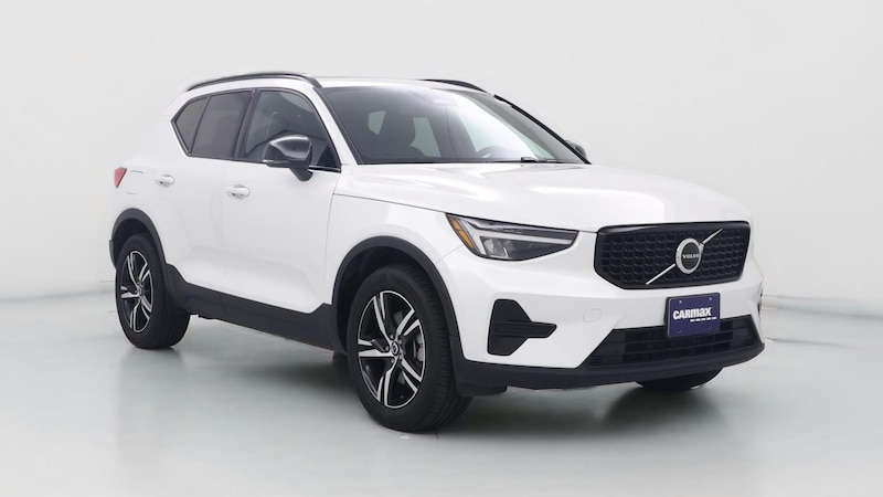 2024 Volvo XC40 B5 Core Hero Image