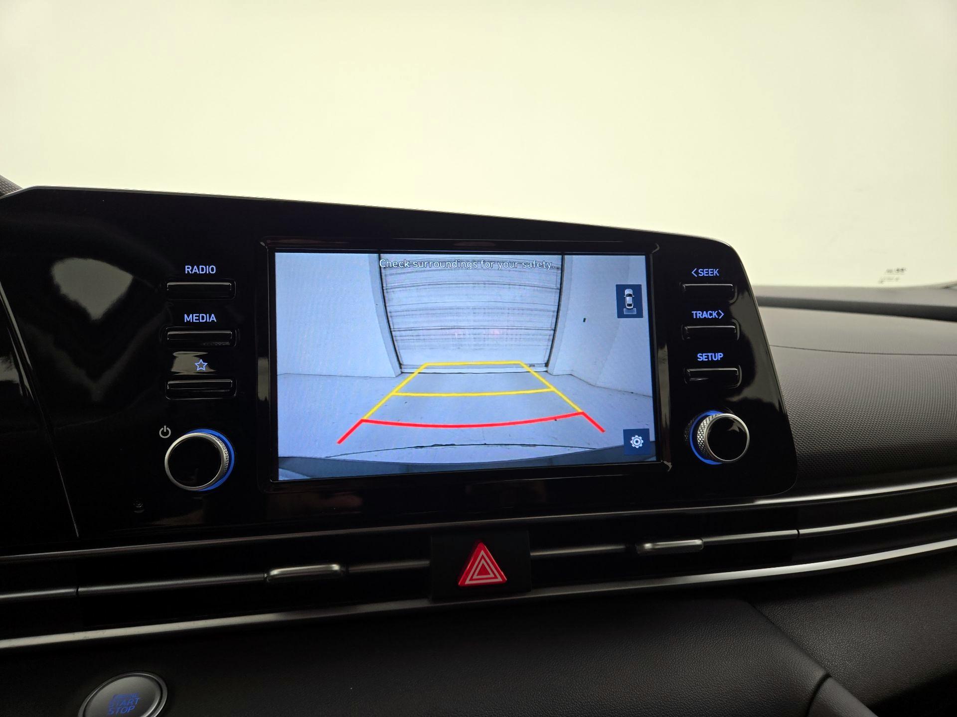 Thumbnail: 2021 Hyundai Elantra - 14