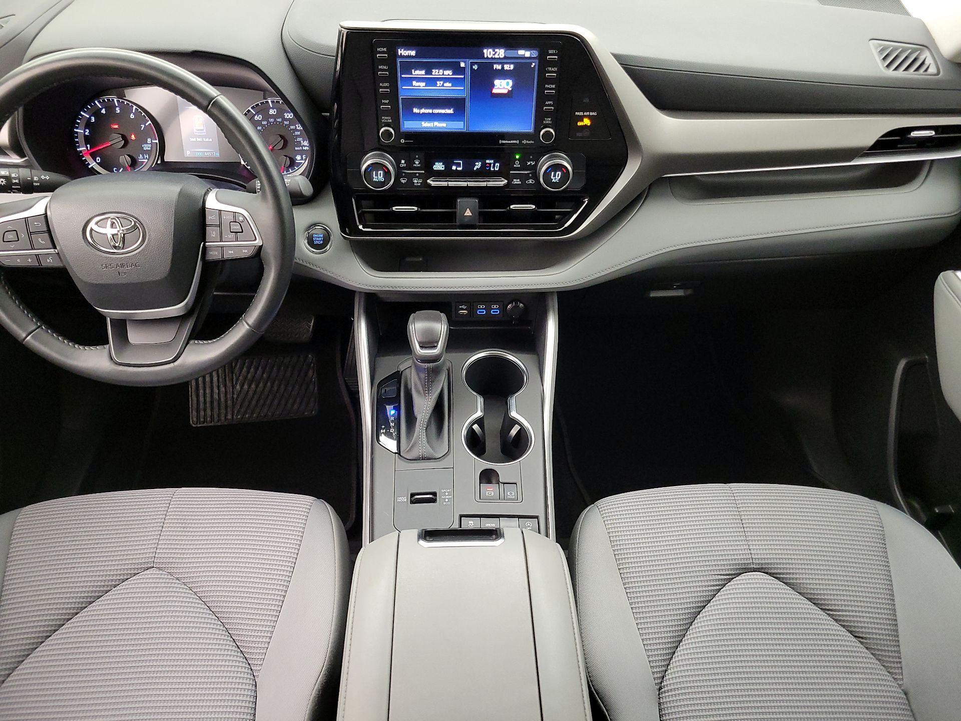 Thumbnail: 2022 Toyota Highlander - 9