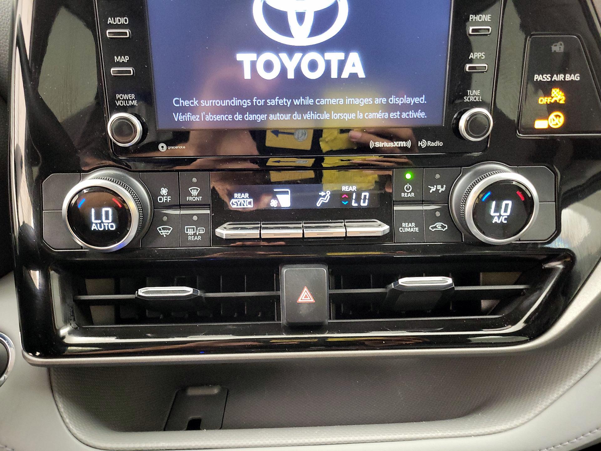 Thumbnail: 2022 Toyota Highlander - 16