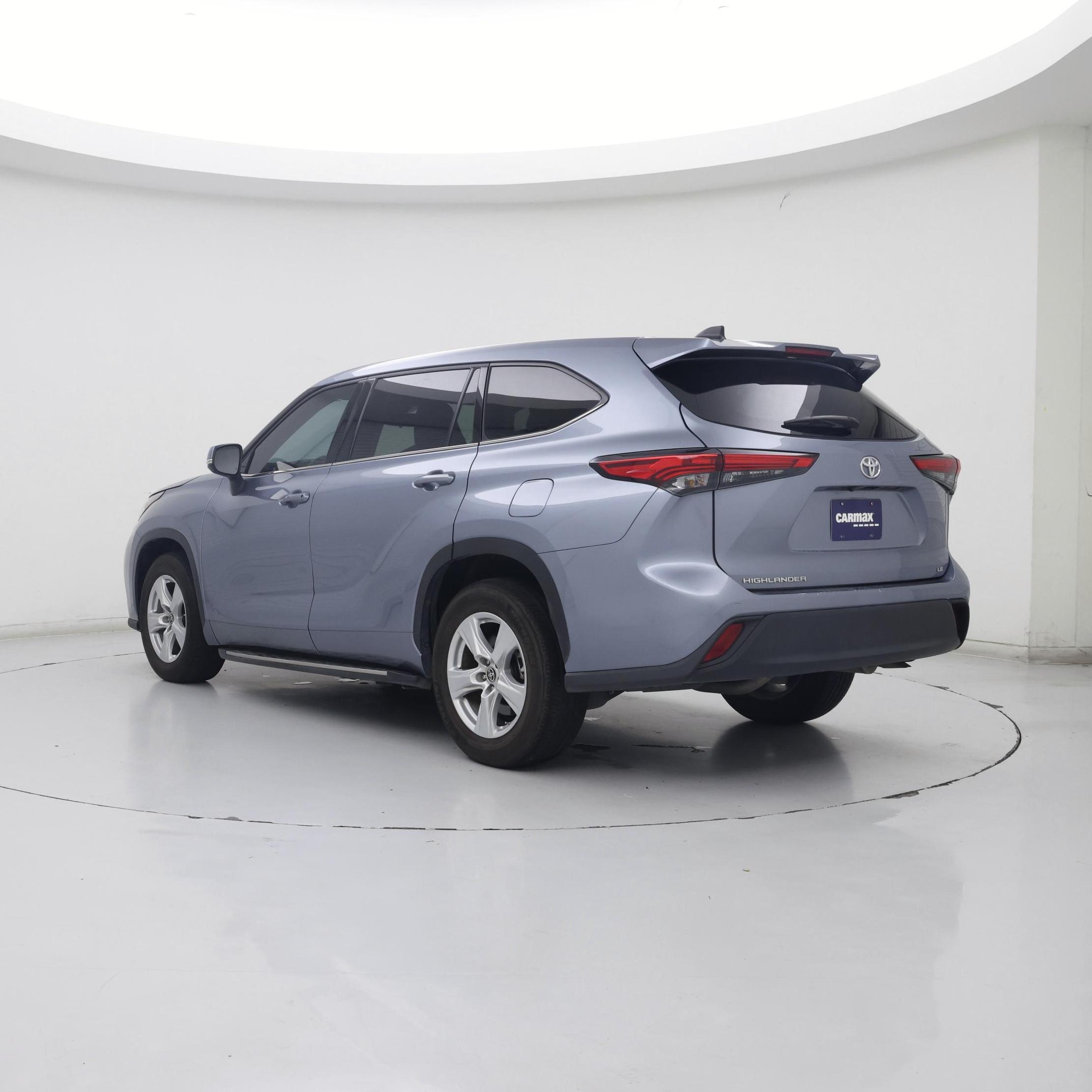 Thumbnail: 2022 Toyota Highlander - 2