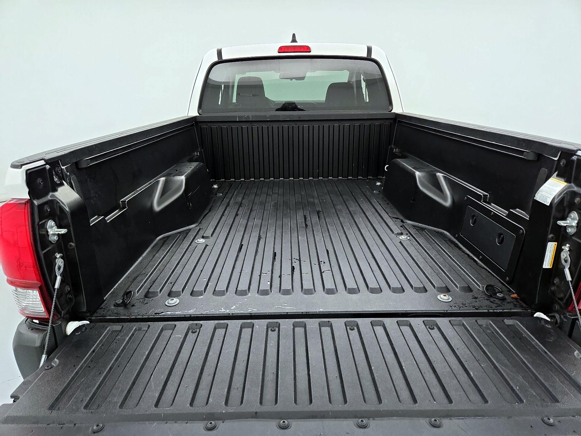 Thumbnail: 2021 Toyota Tacoma - 20