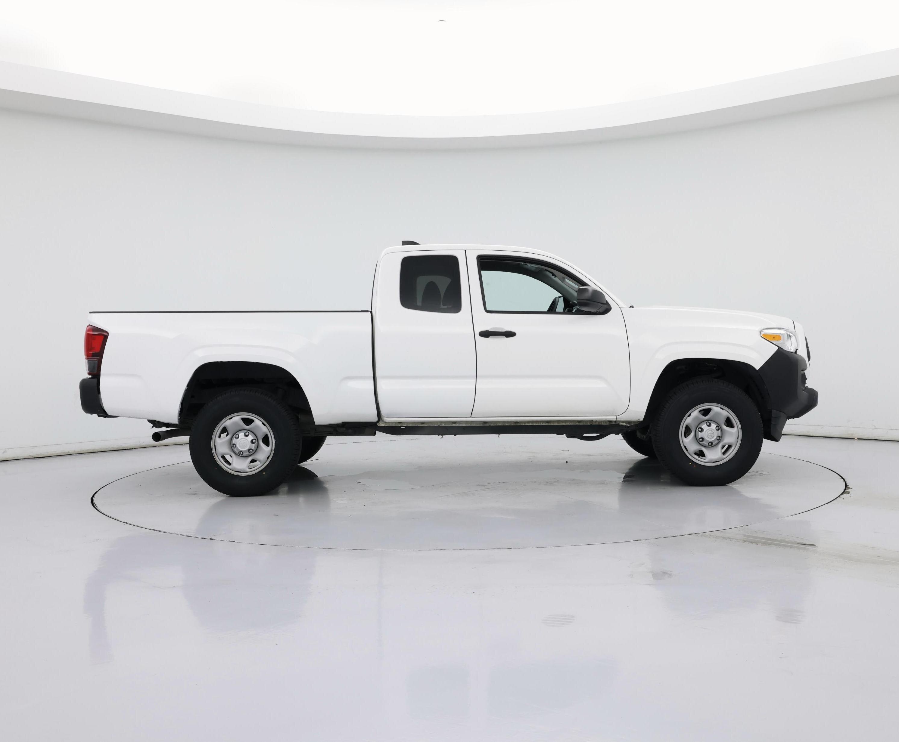 Thumbnail: 2021 Toyota Tacoma - 7