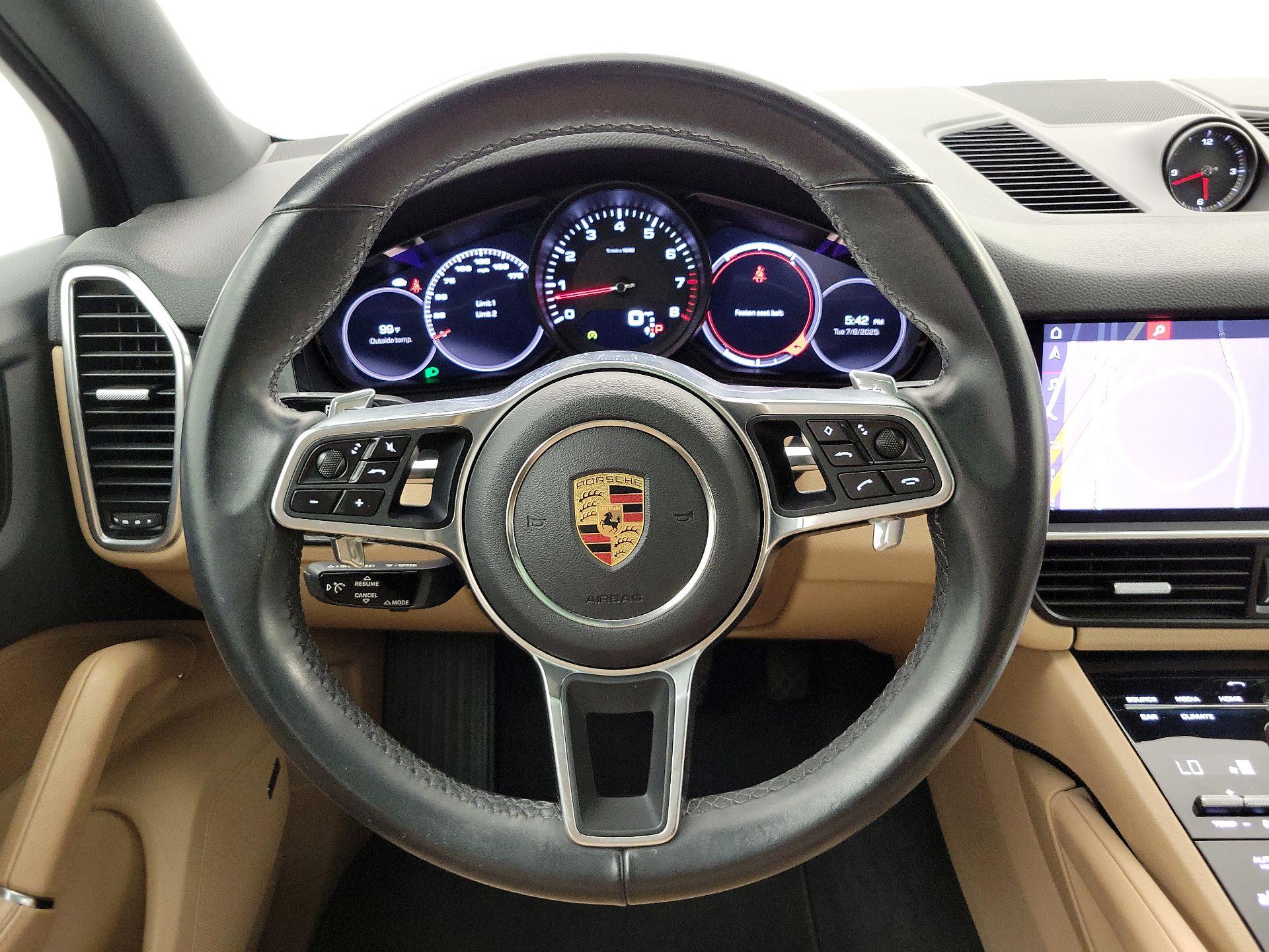 Thumbnail: 2019 Porsche Cayenne - 10