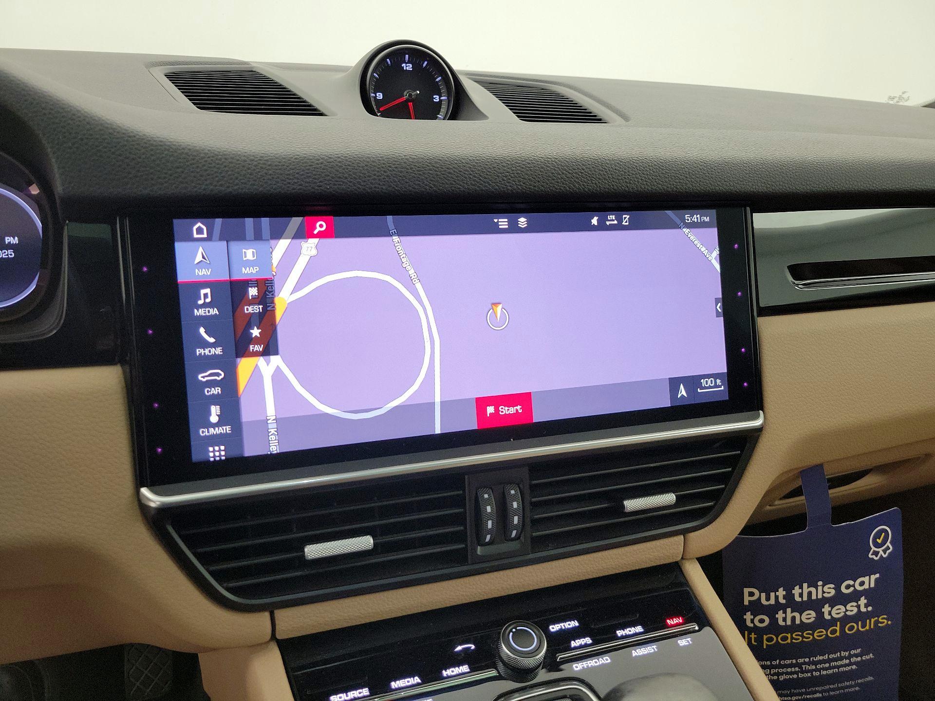 Thumbnail: 2019 Porsche Cayenne - 14