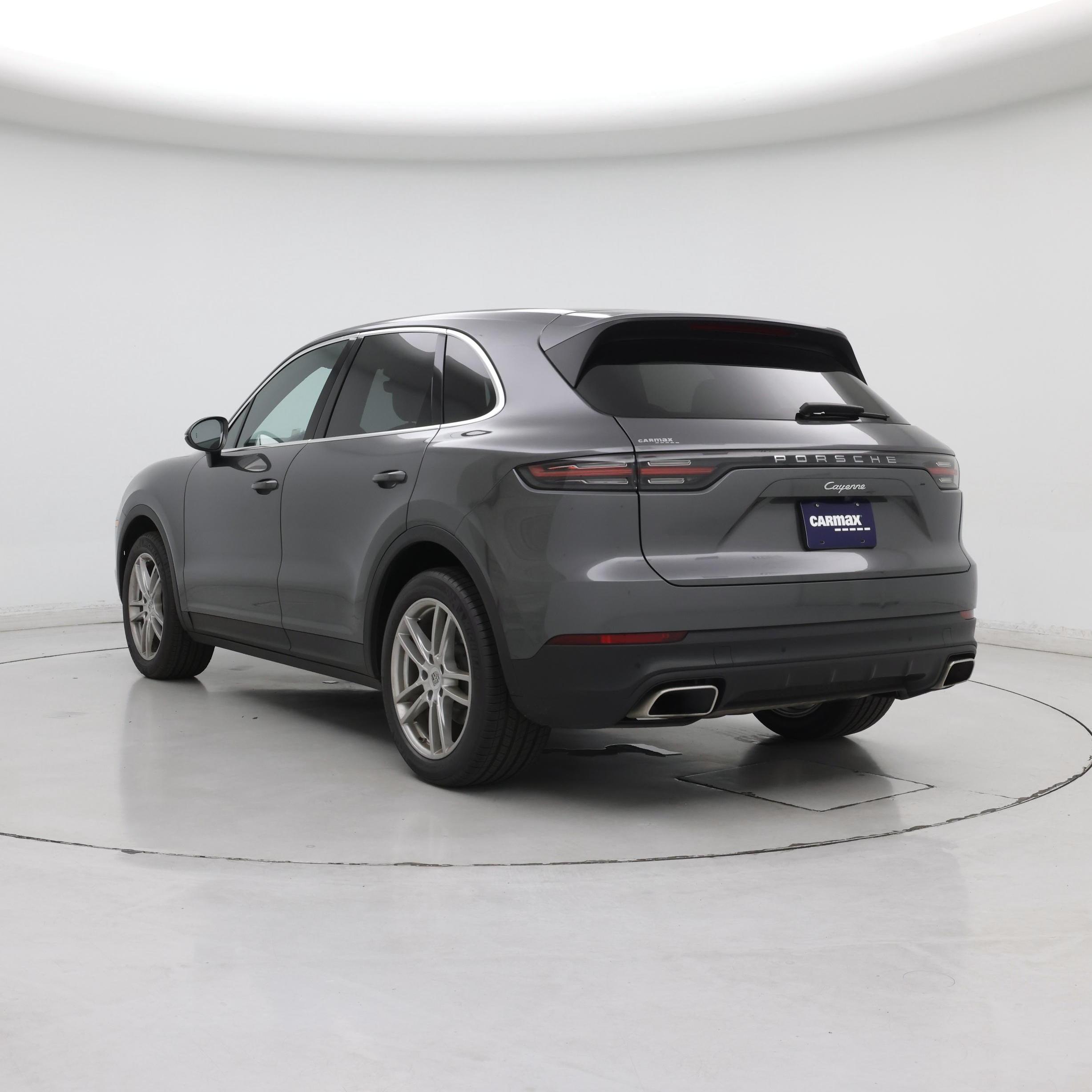 Thumbnail: 2019 Porsche Cayenne - 2